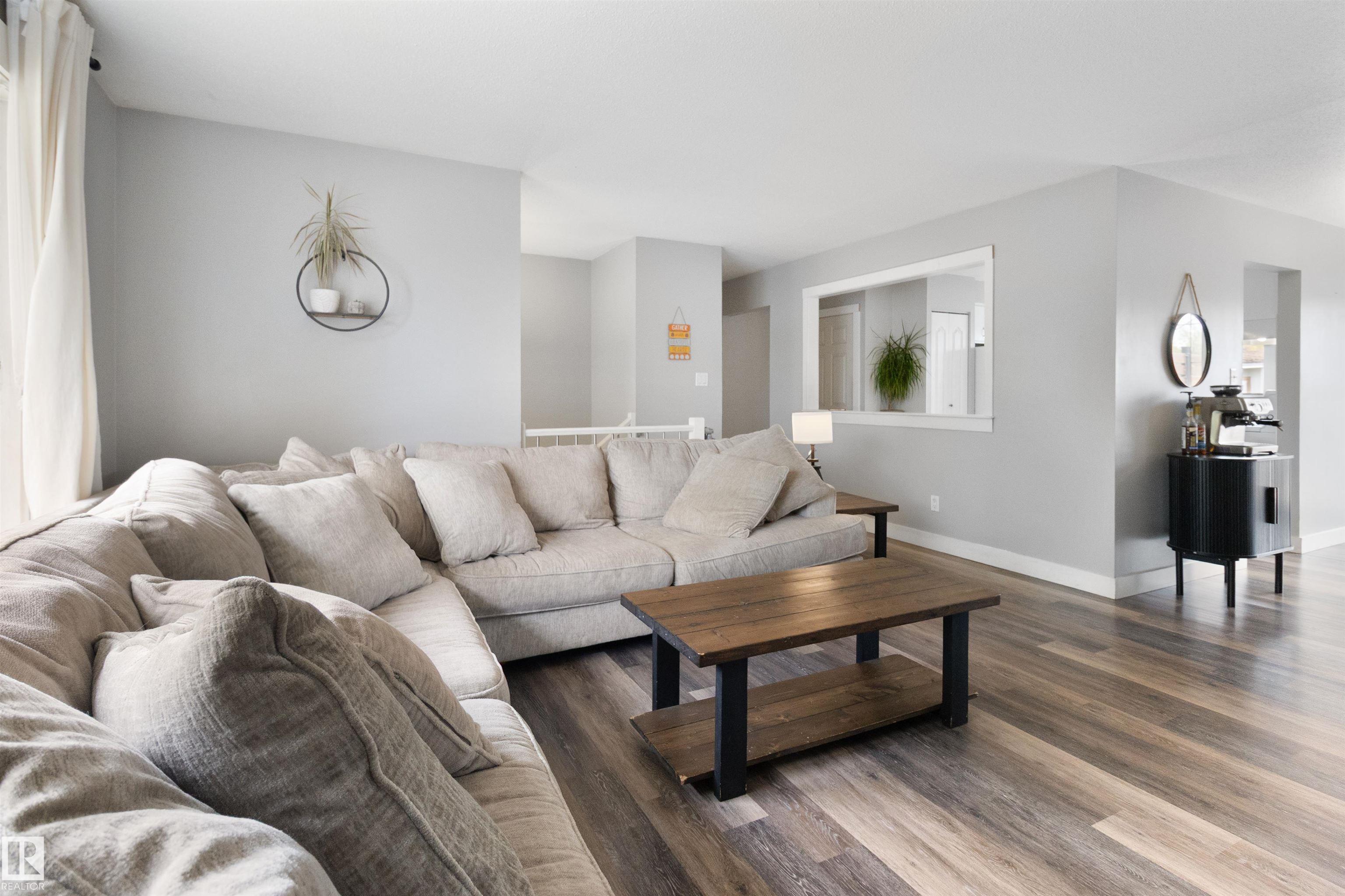 Photo 6 at 64 Greenwood Way, Maplewood, Sherwood Park