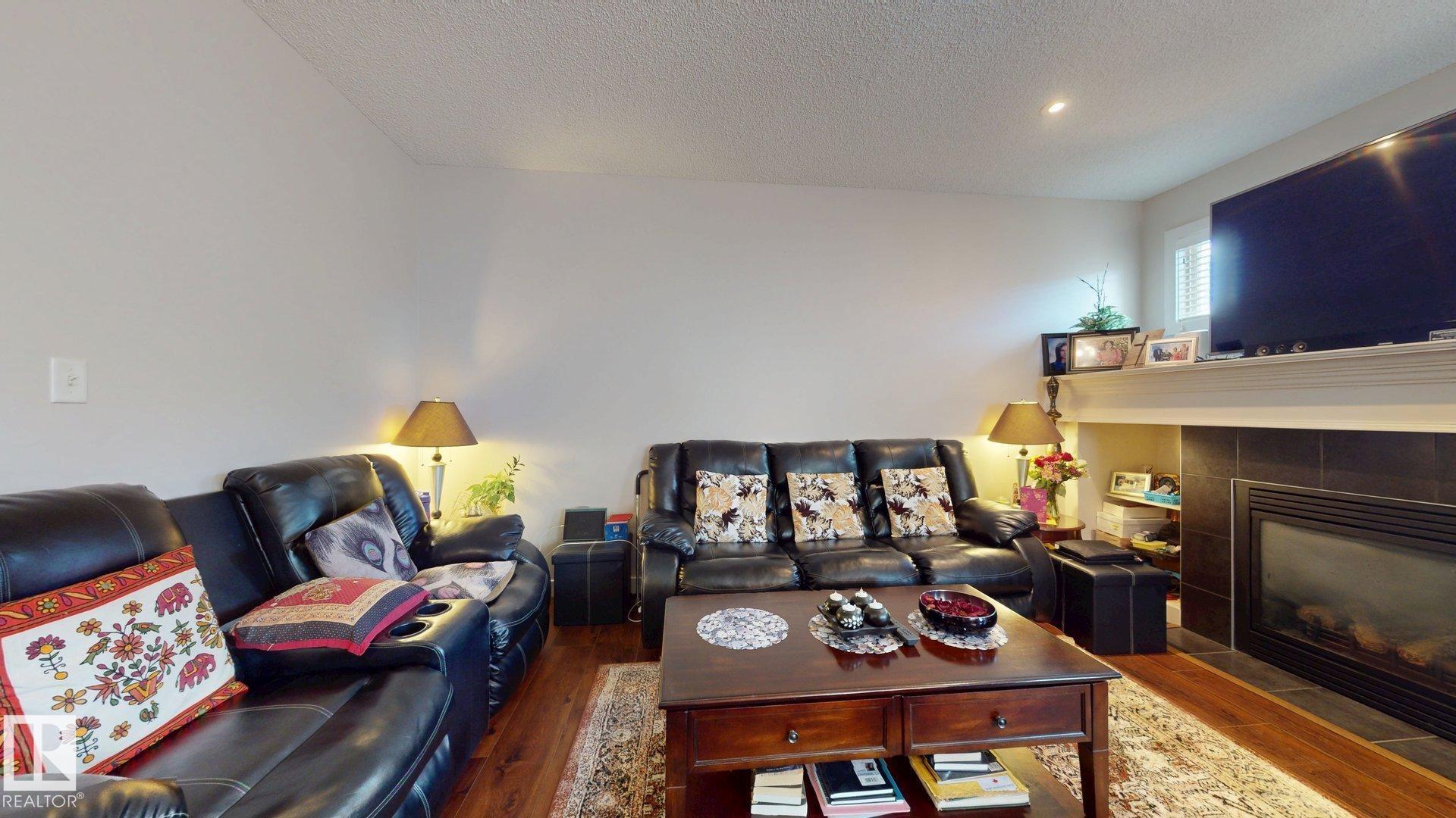 Photo 11 at 2917 16 A Avenue NW, Laurel, Edmonton