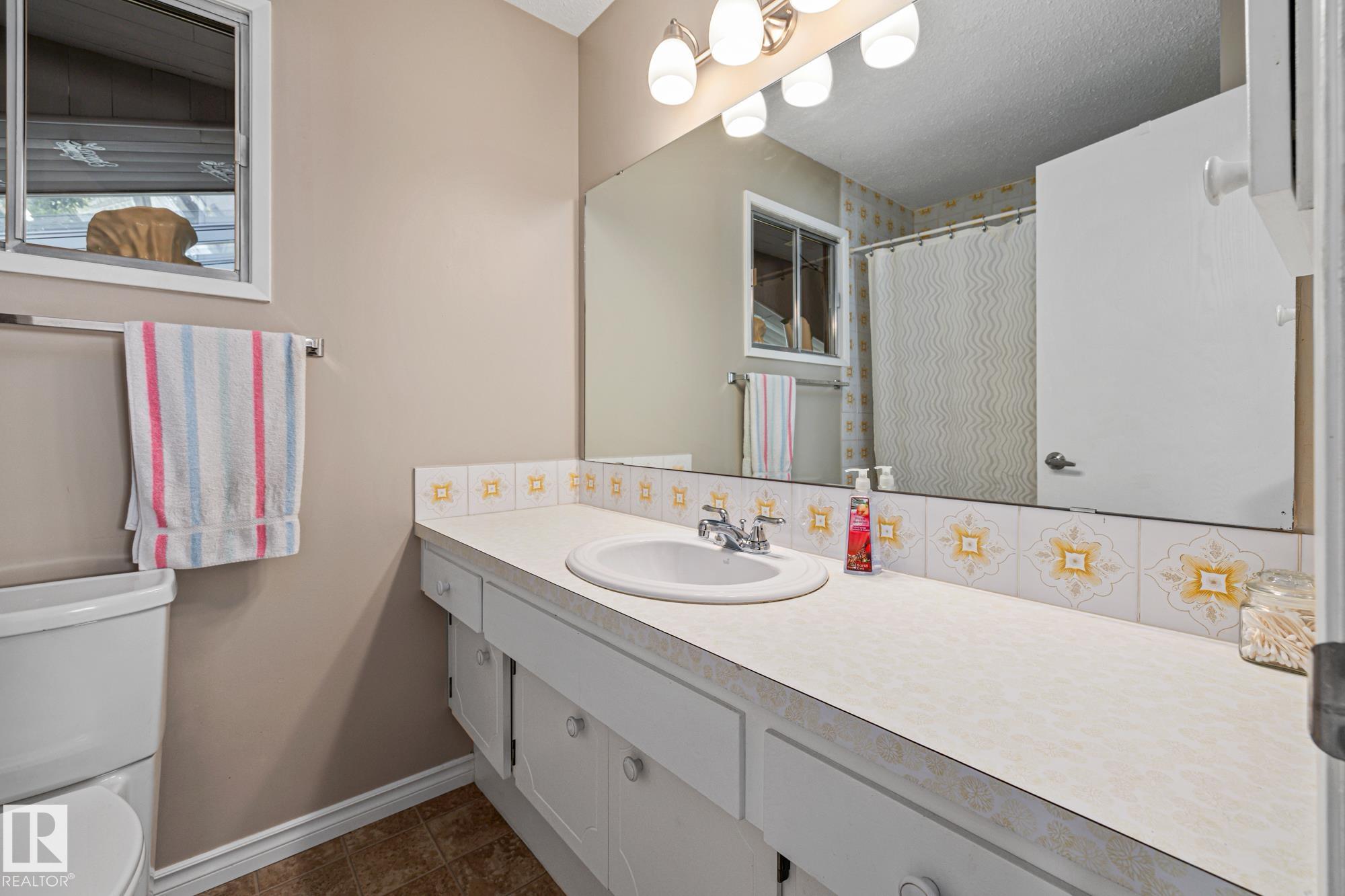 Photo 24 at 12250 143 Avenue NW, Carlisle, Edmonton