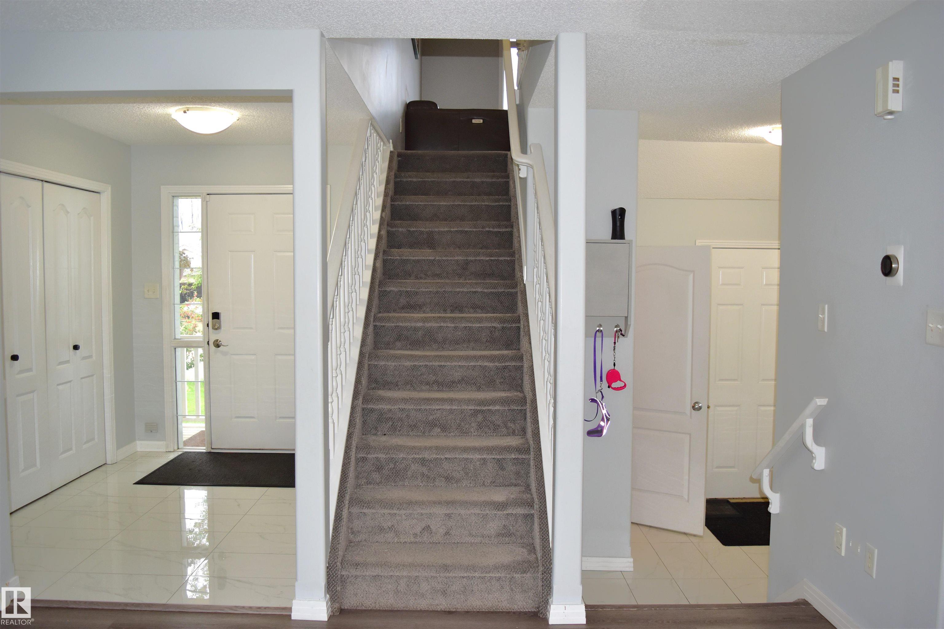 Photo 11 at 315 Wild Rose Way NW, Wild Rose, Edmonton