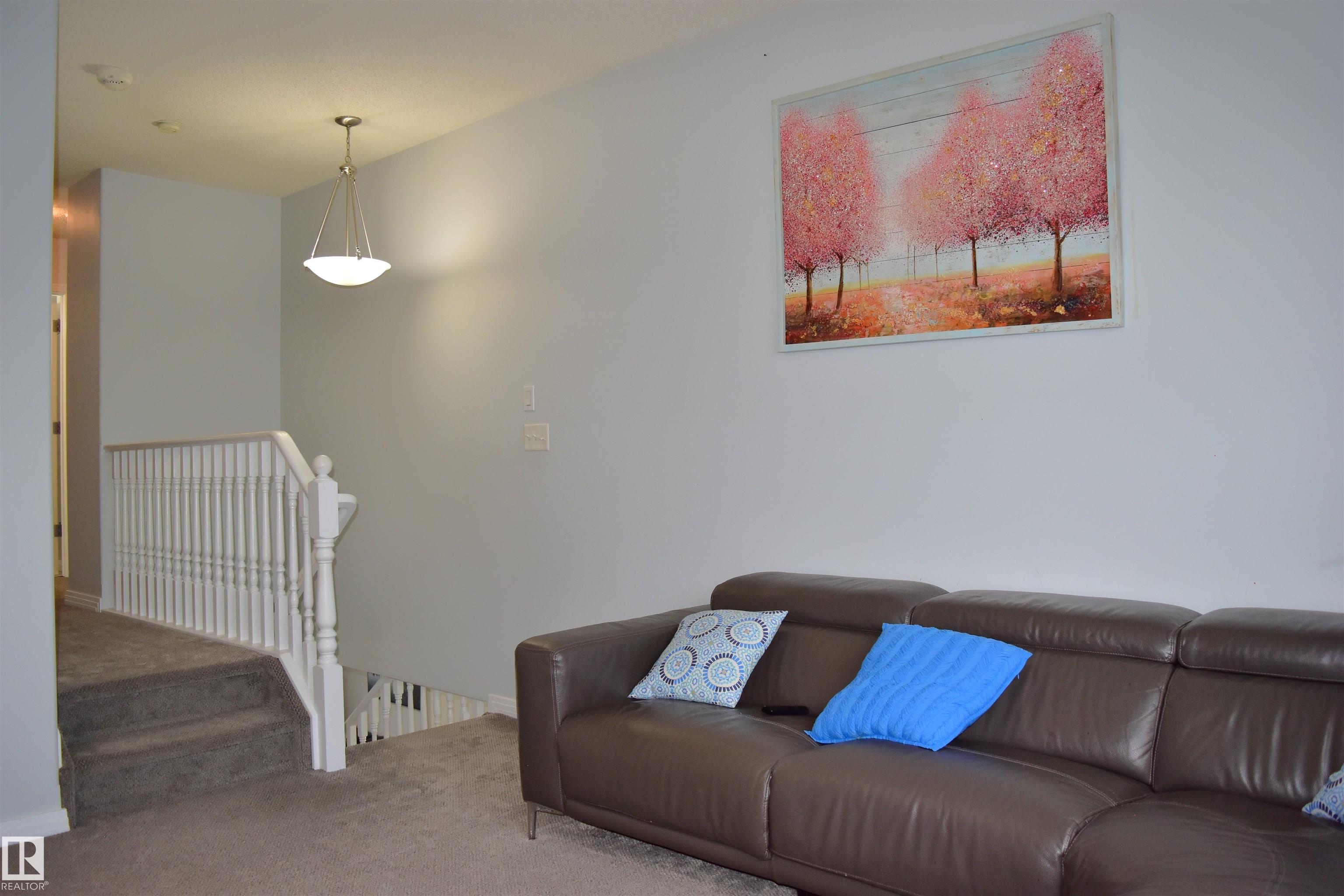 Photo 12 at 315 Wild Rose Way NW, Wild Rose, Edmonton