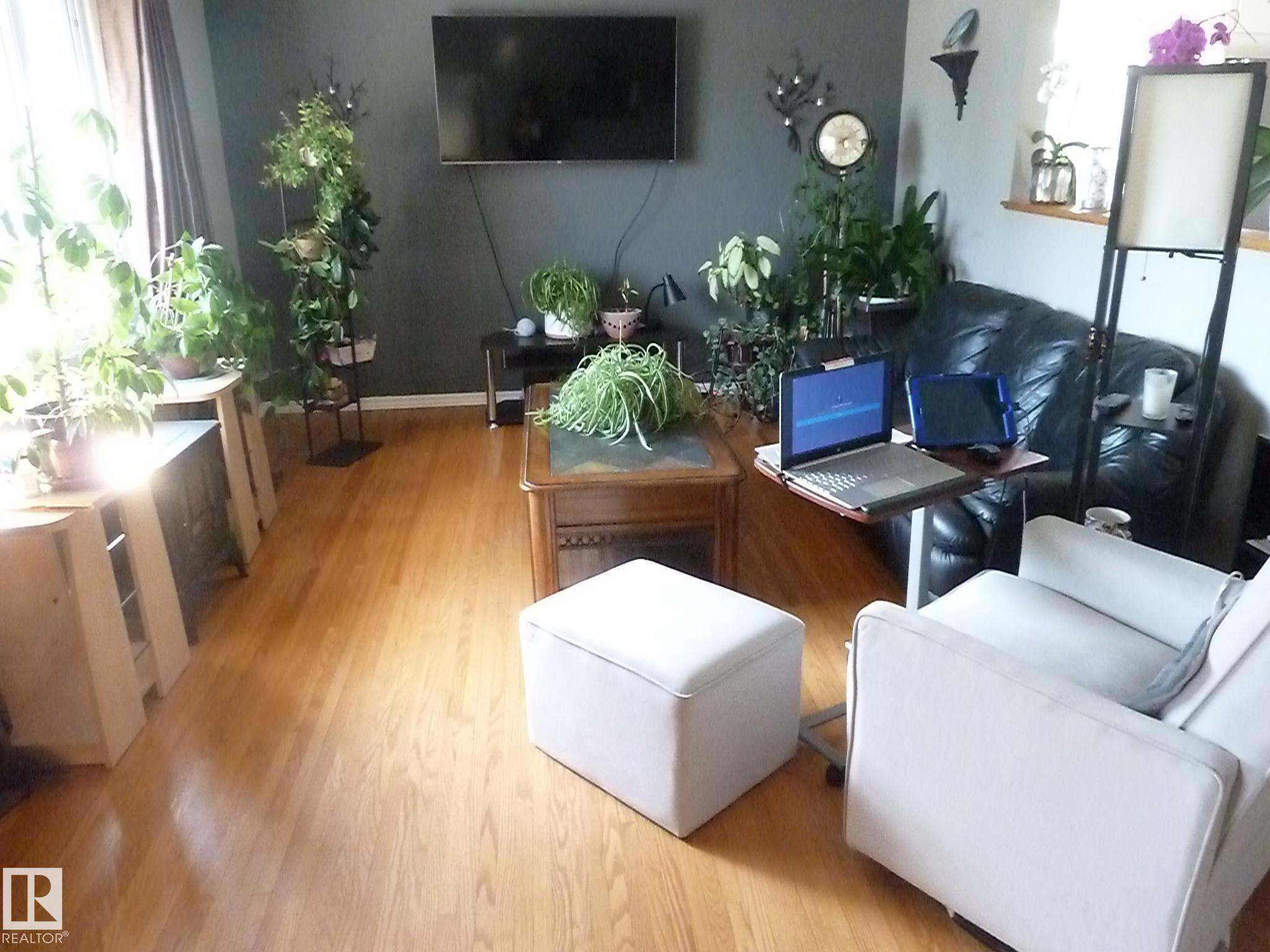 Photo 5 at 12836 107 Street NW, Lauderdale, Edmonton
