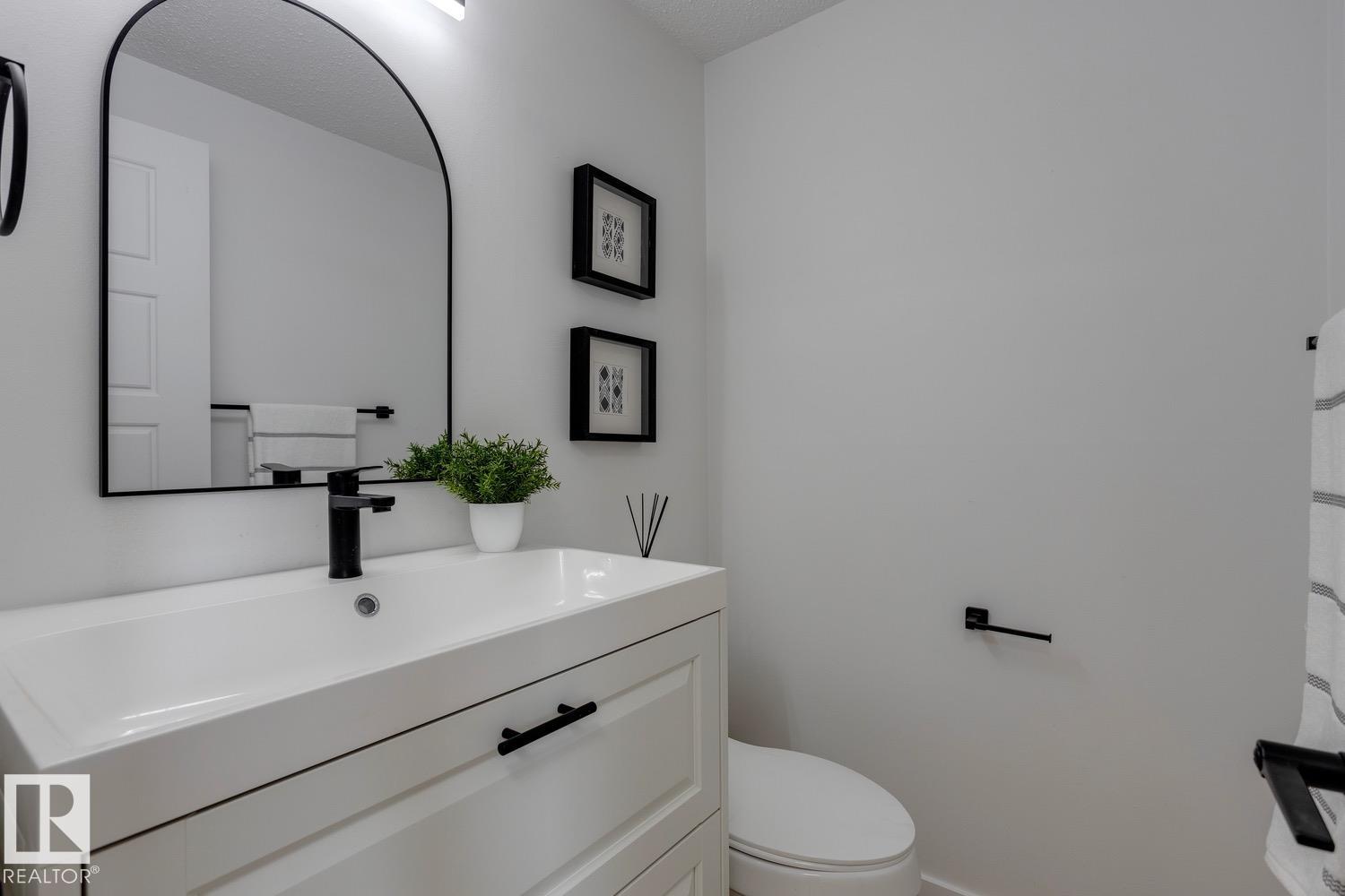 Photo 4 at 73 Ridgewood Terrace, Braeside, St. Albert