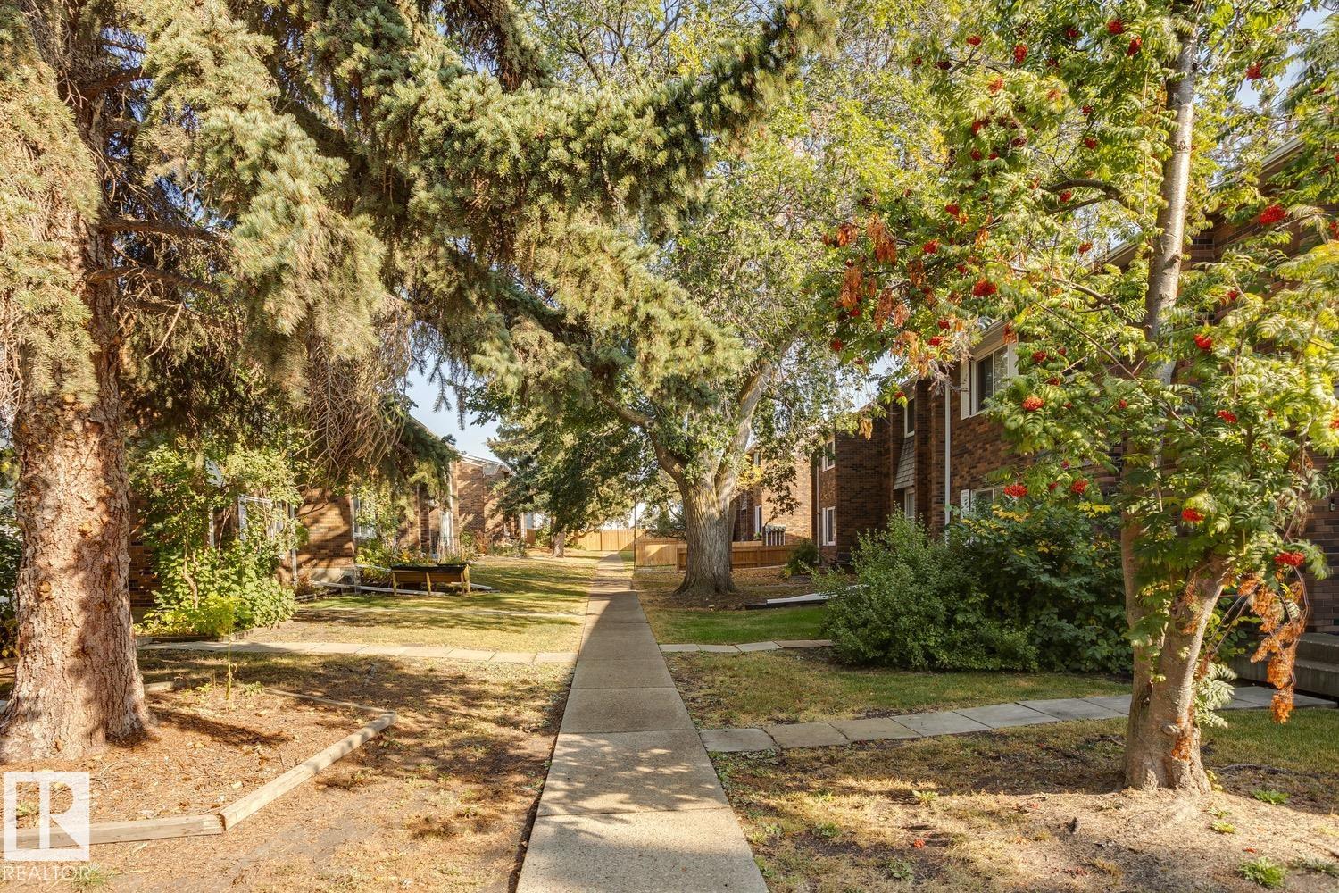 Photo 37 at 73 Ridgewood Terrace, Braeside, St. Albert