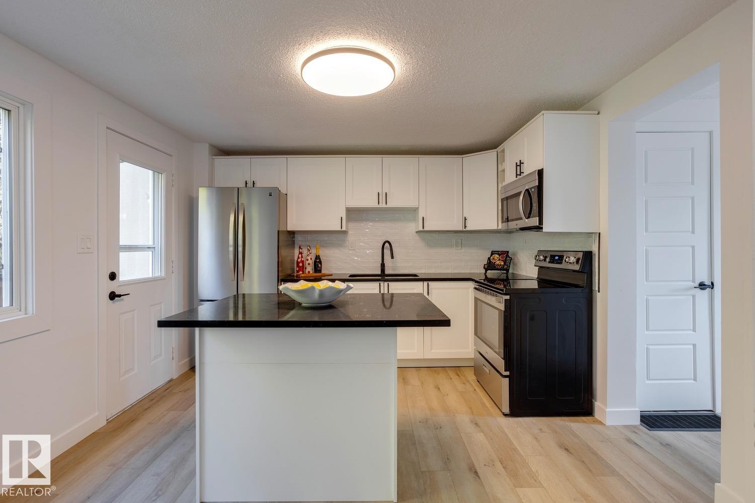 Photo 6 at 73 Ridgewood Terrace, Braeside, St. Albert
