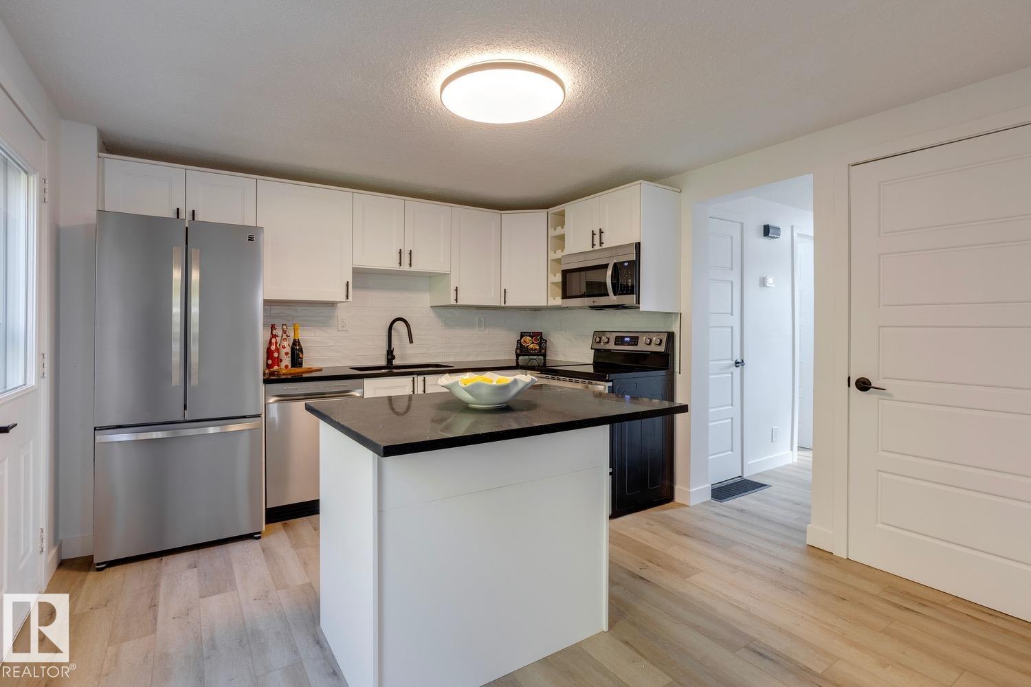 Photo 7 at 73 Ridgewood Terrace, Braeside, St. Albert