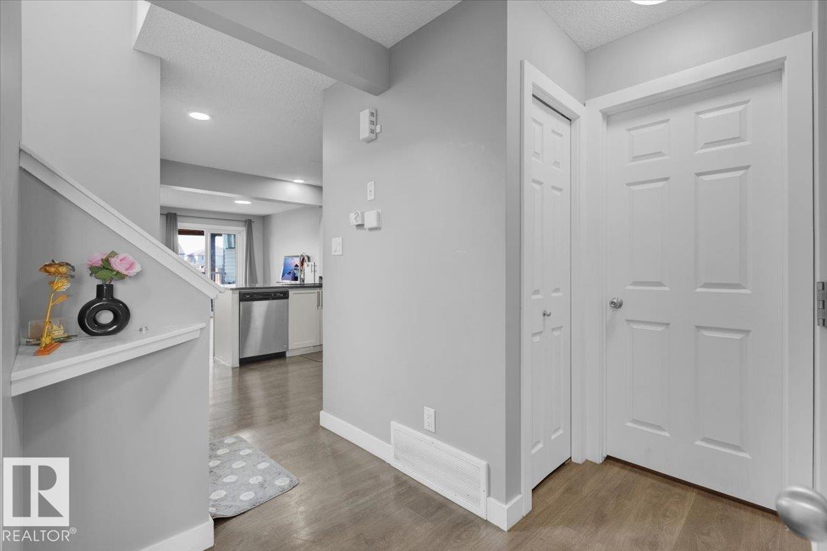 Photo 6 at 1730 27 Street NW, Laurel, Edmonton