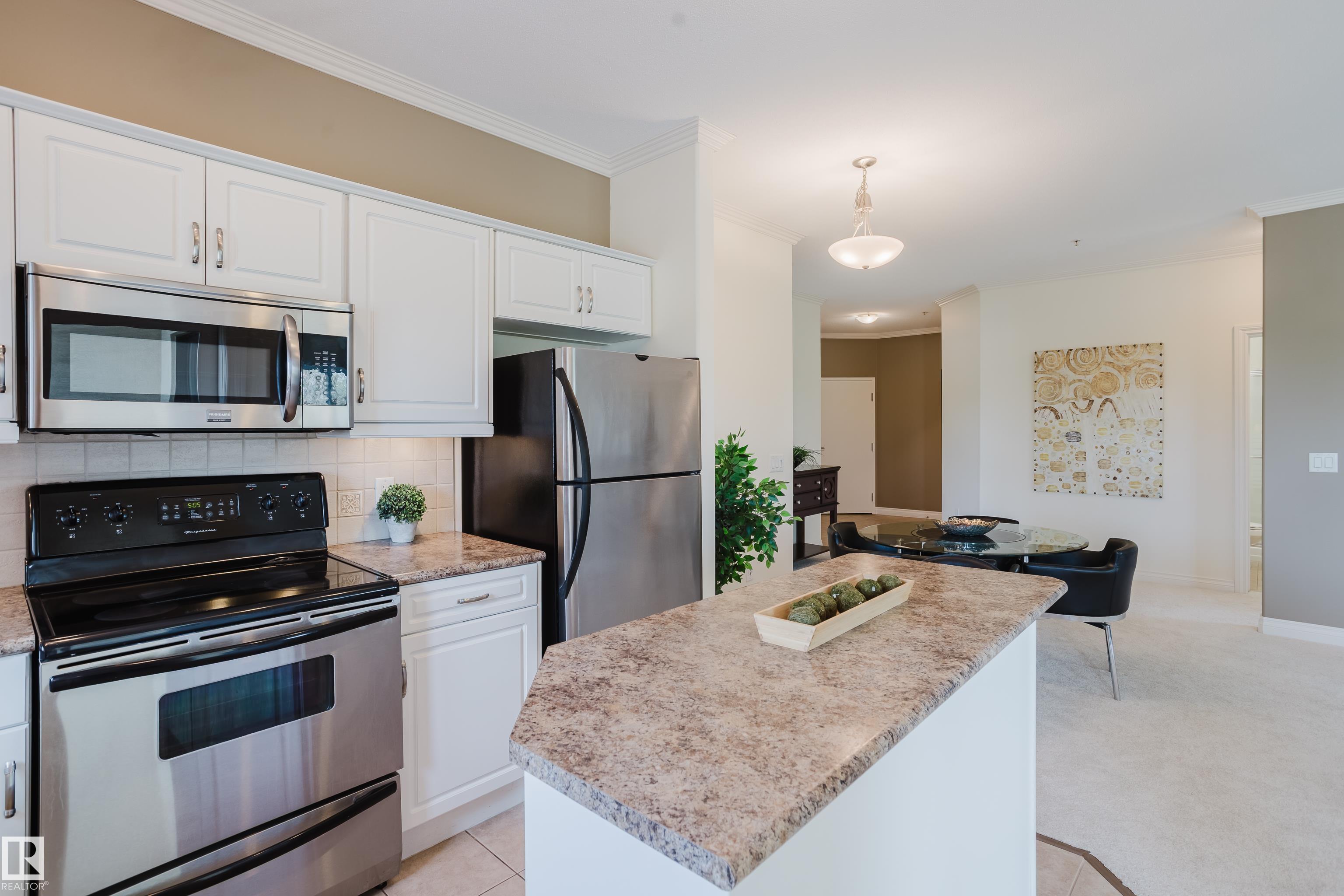 Photo 14 at 402 - 14205 96 Avenue NW, Crestwood, Edmonton