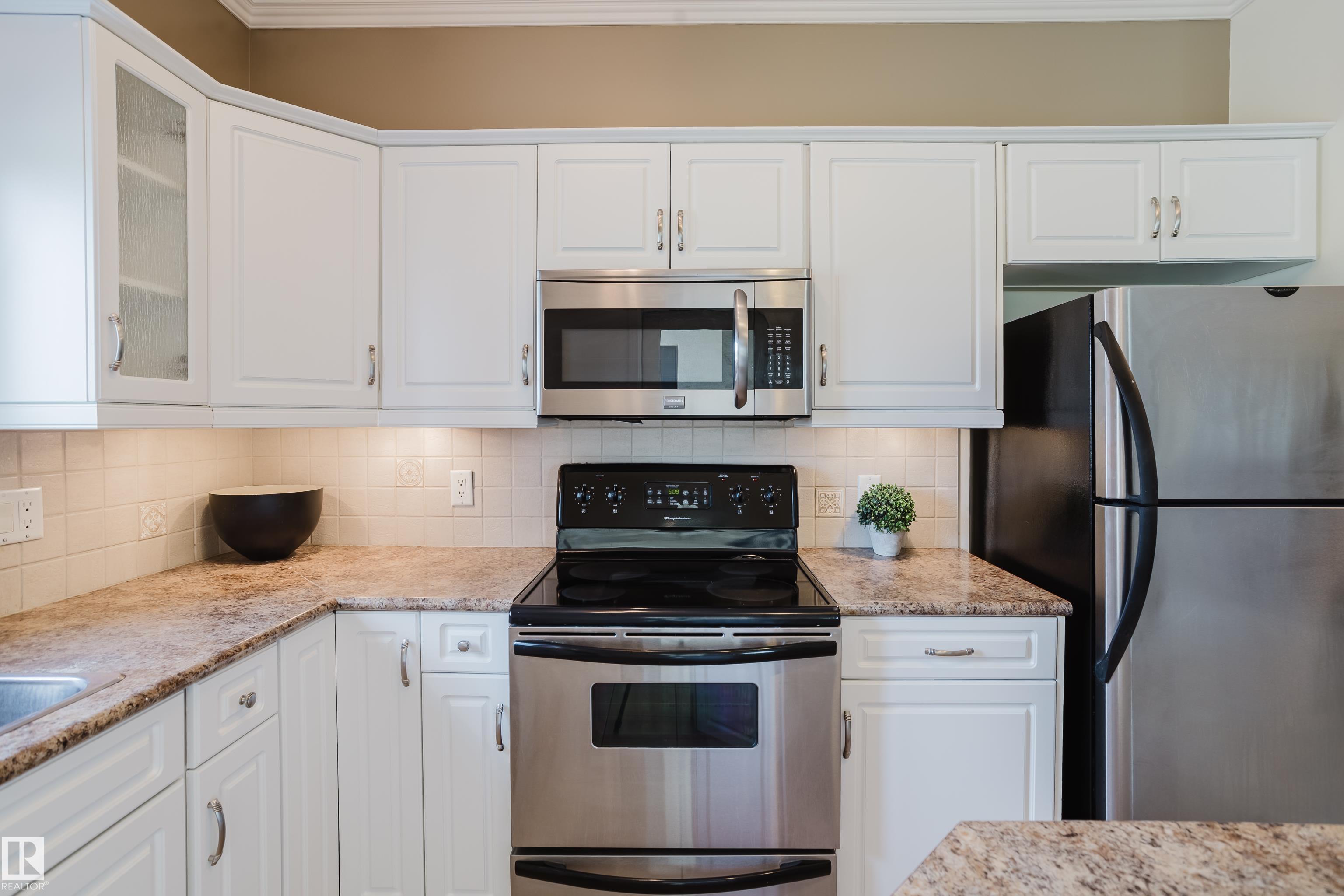 Photo 15 at 402 - 14205 96 Avenue NW, Crestwood, Edmonton