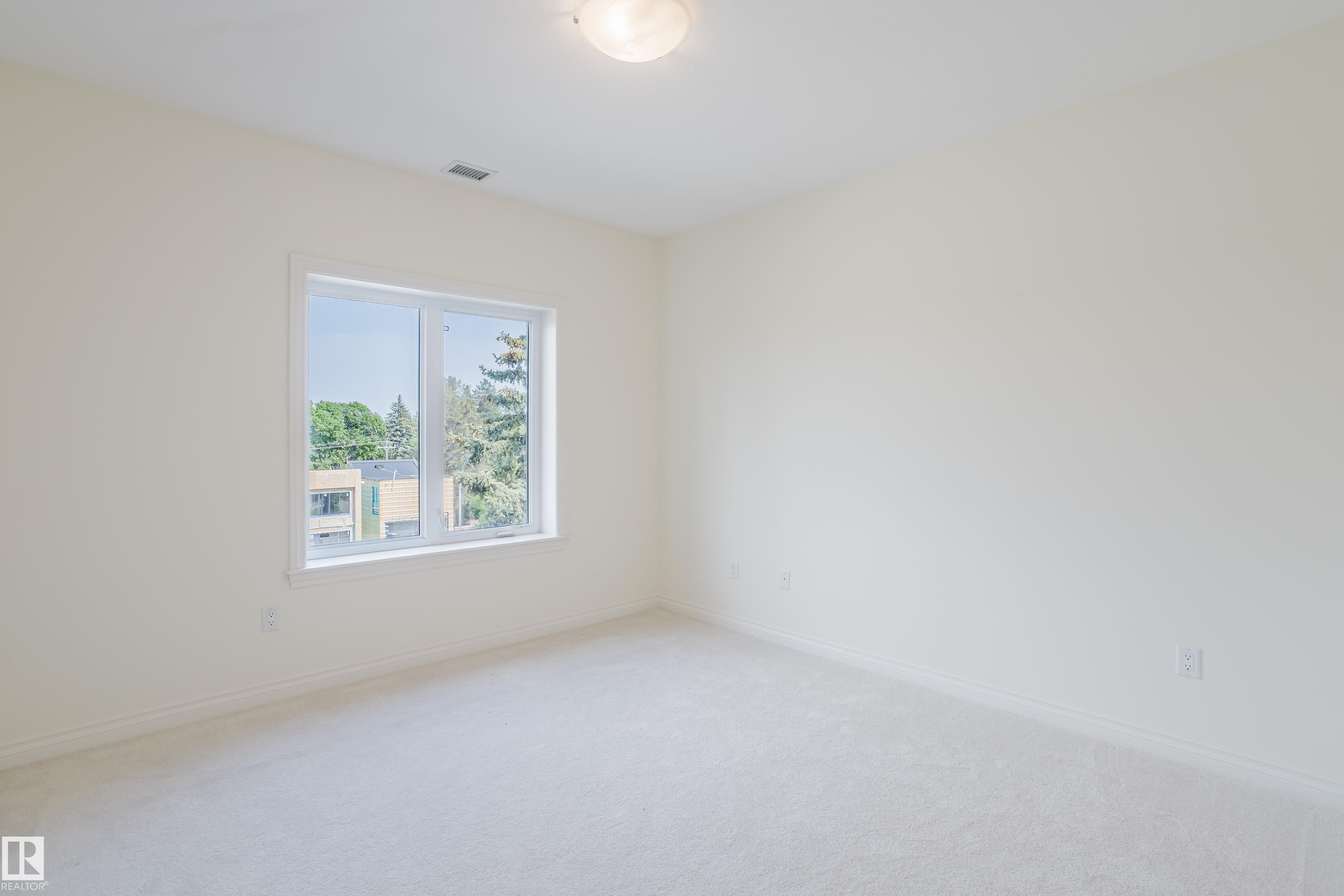 Photo 20 at 402 - 14205 96 Avenue NW, Crestwood, Edmonton