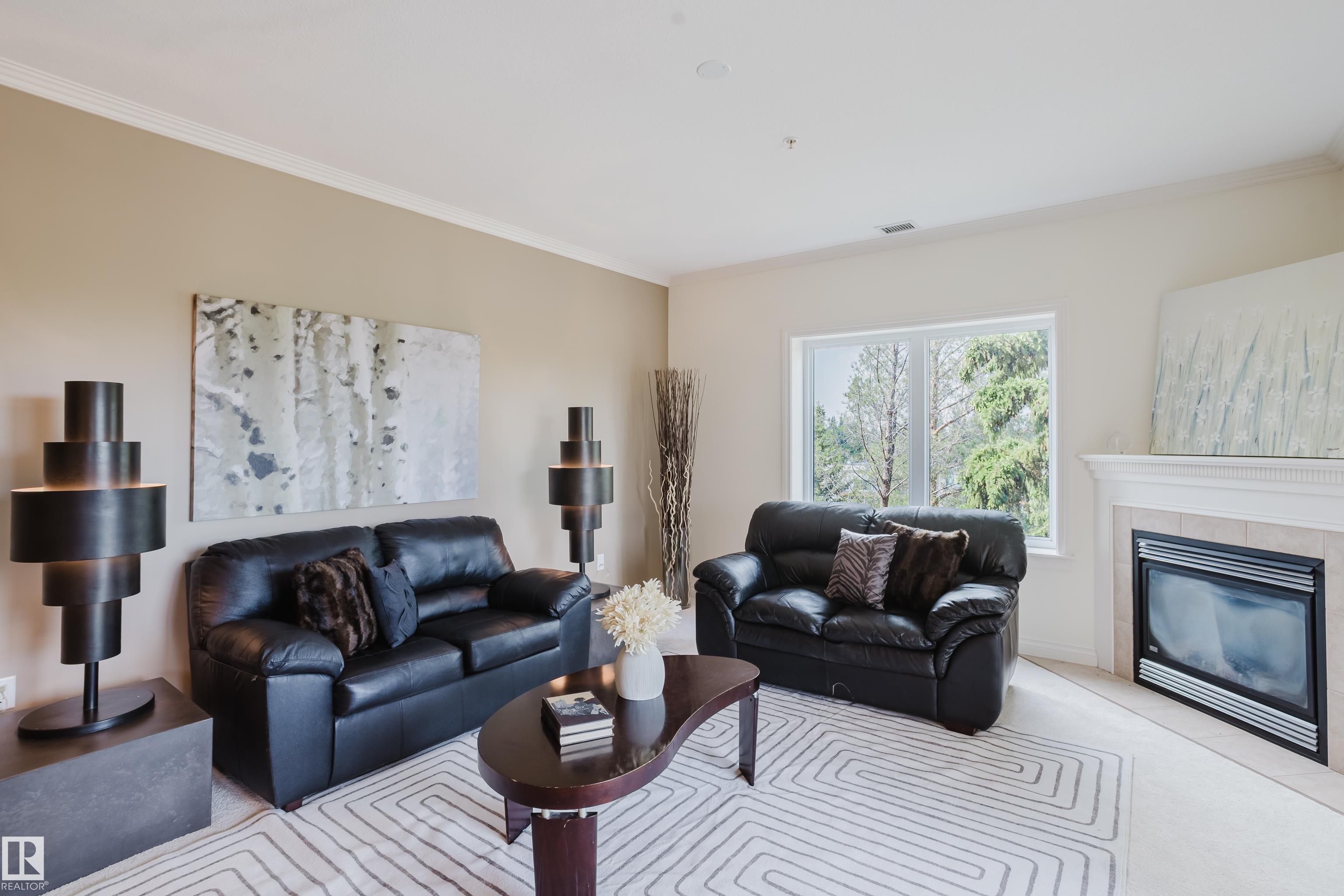 Photo 4 at 402 - 14205 96 Avenue NW, Crestwood, Edmonton
