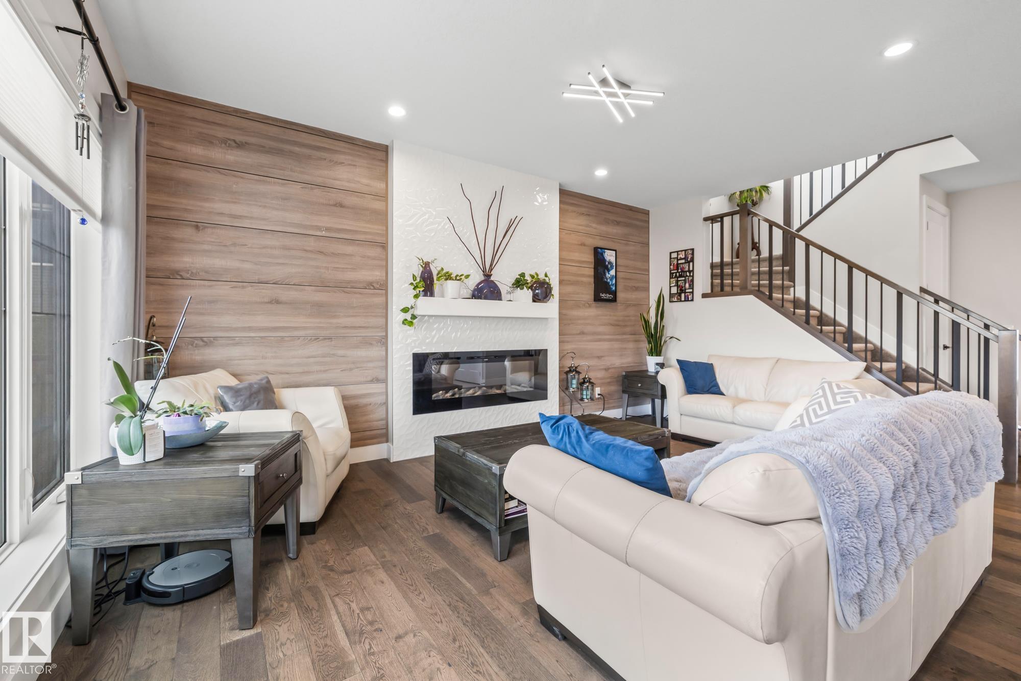 568 Merlin Landing NW, Hawks Ridge, Edmonton 