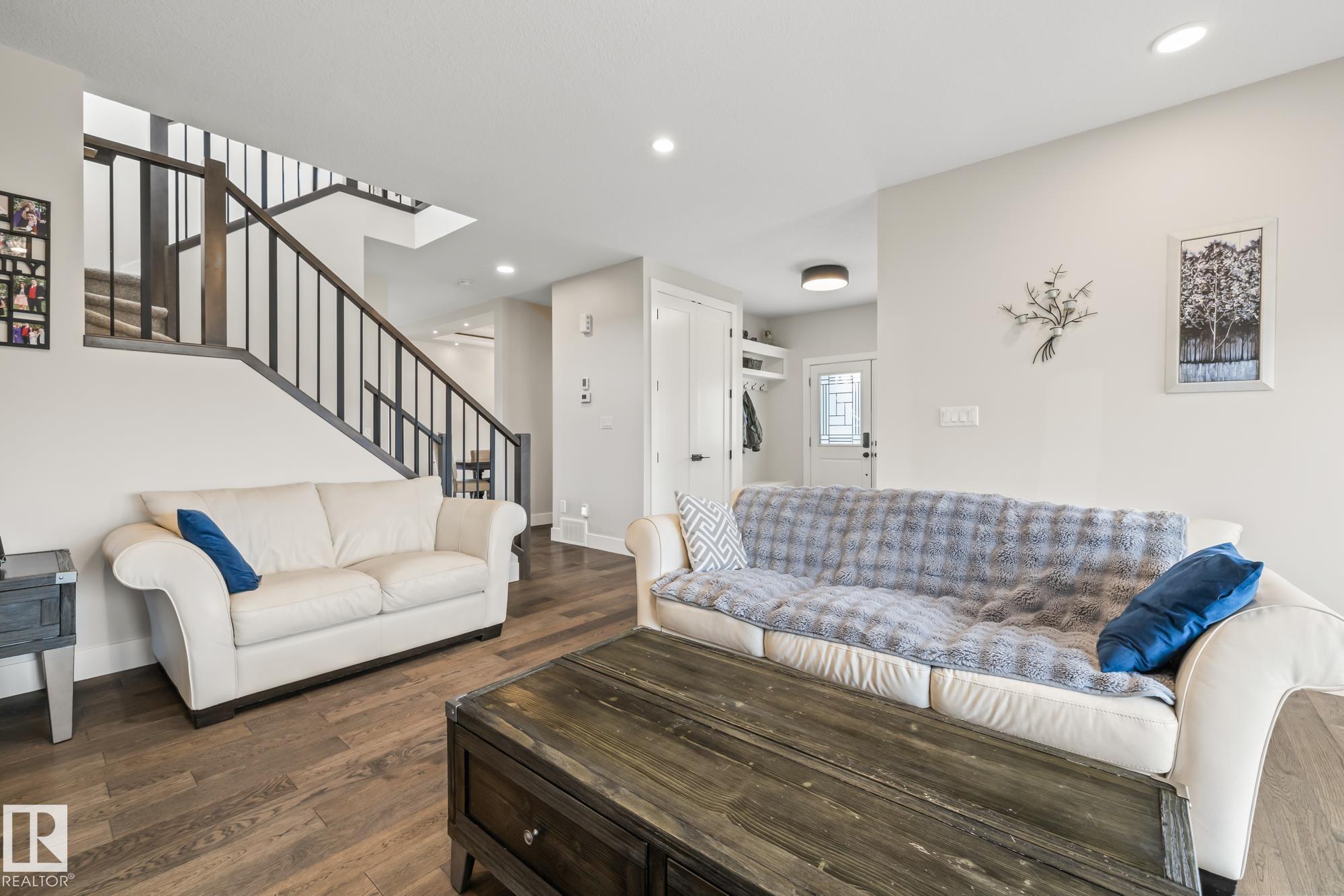 Photo 3 at 568 Merlin Landing NW, Hawks Ridge, Edmonton