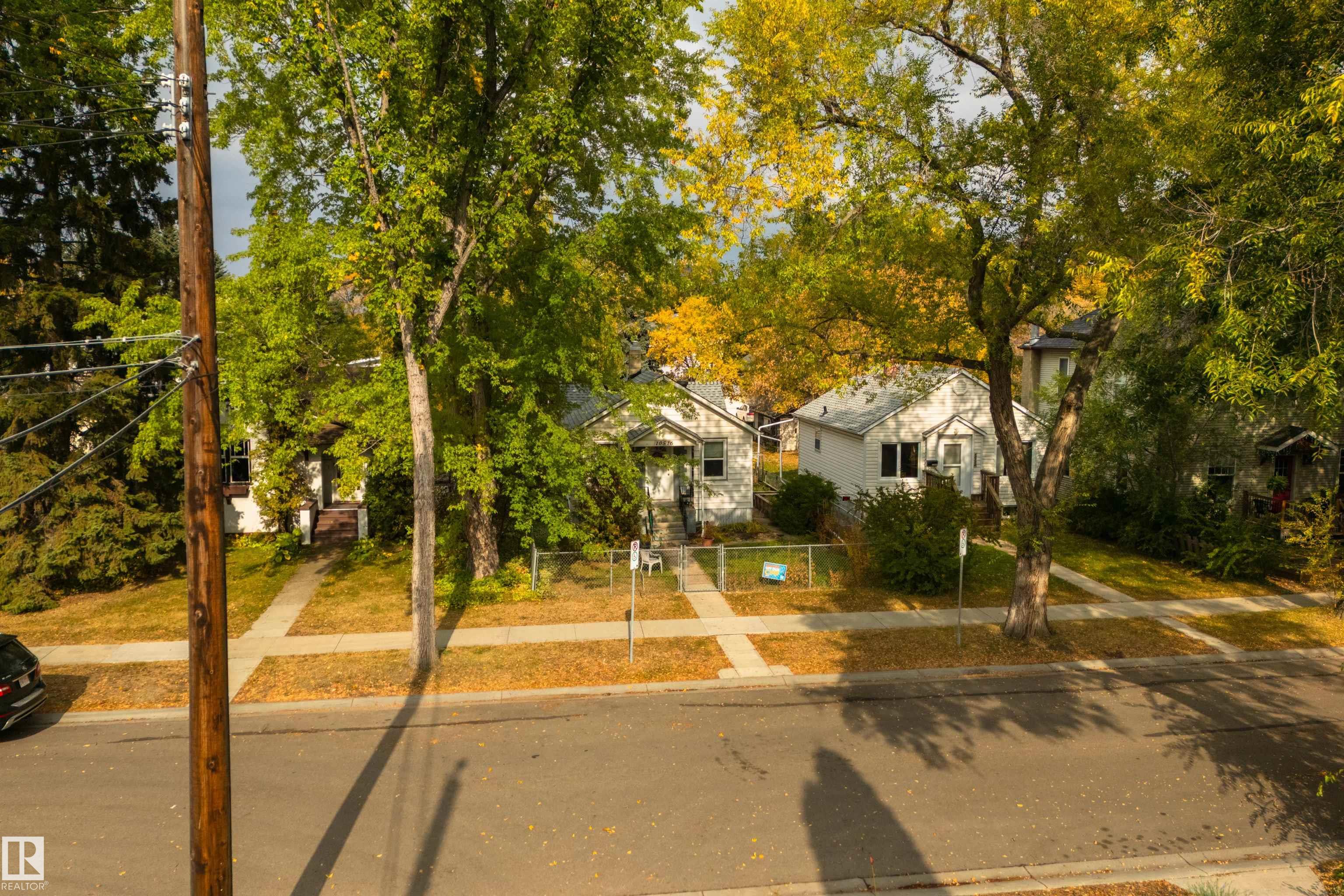 Photo 3 at 10516 74 Avenue NW, Queen Alexandra, Edmonton