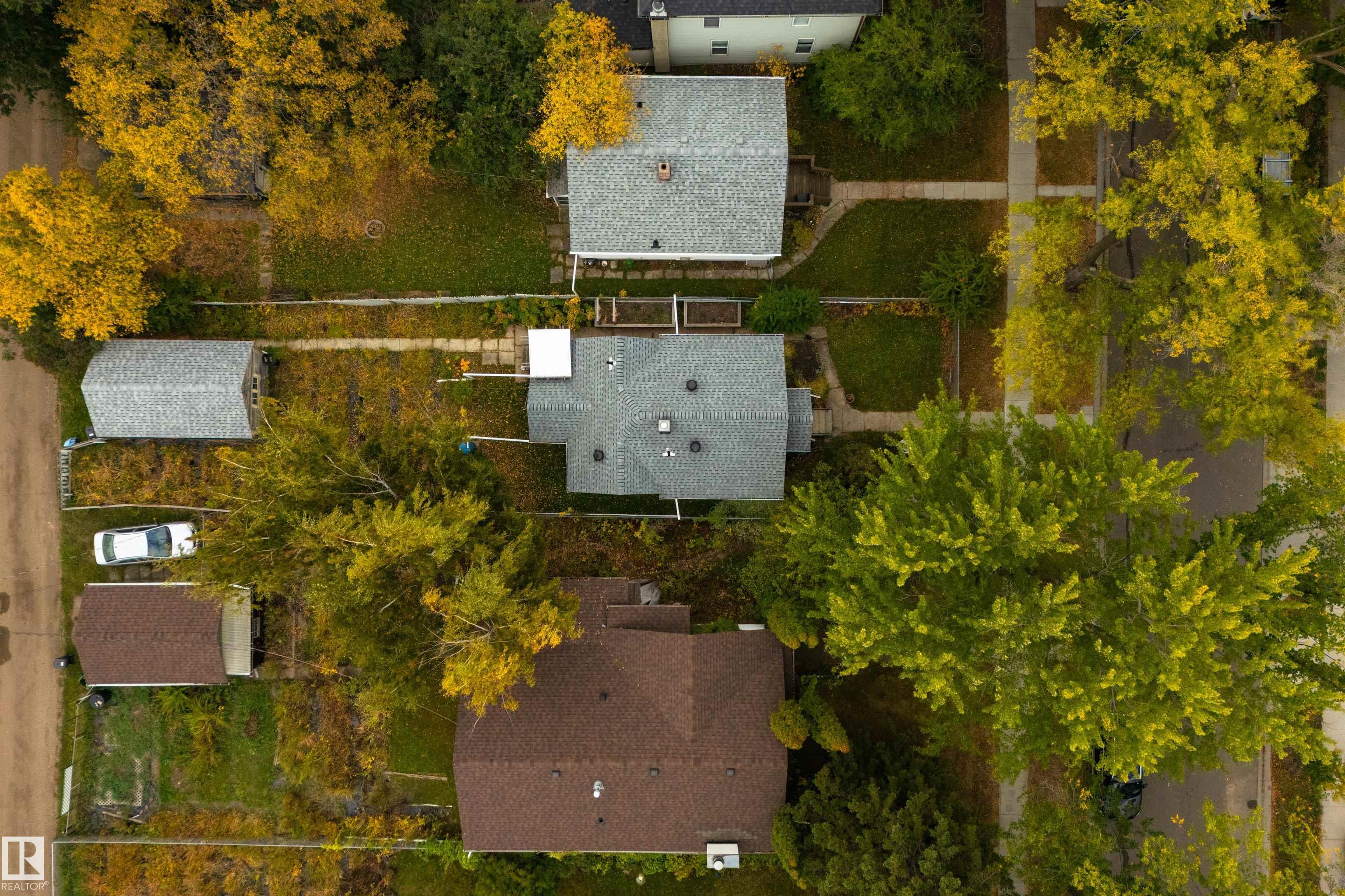 Photo 6 at 10516 74 Avenue NW, Queen Alexandra, Edmonton