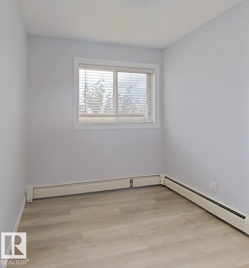 Photo 12 at 21 - 11245 31 Avenue NW, Sweet Grass, Edmonton