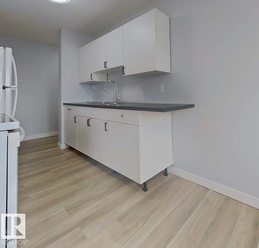 Photo 7 at 21 - 11245 31 Avenue NW, Sweet Grass, Edmonton
