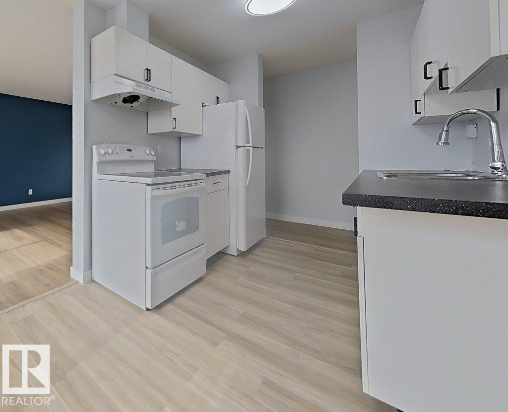 Photo 8 at 21 - 11245 31 Avenue NW, Sweet Grass, Edmonton