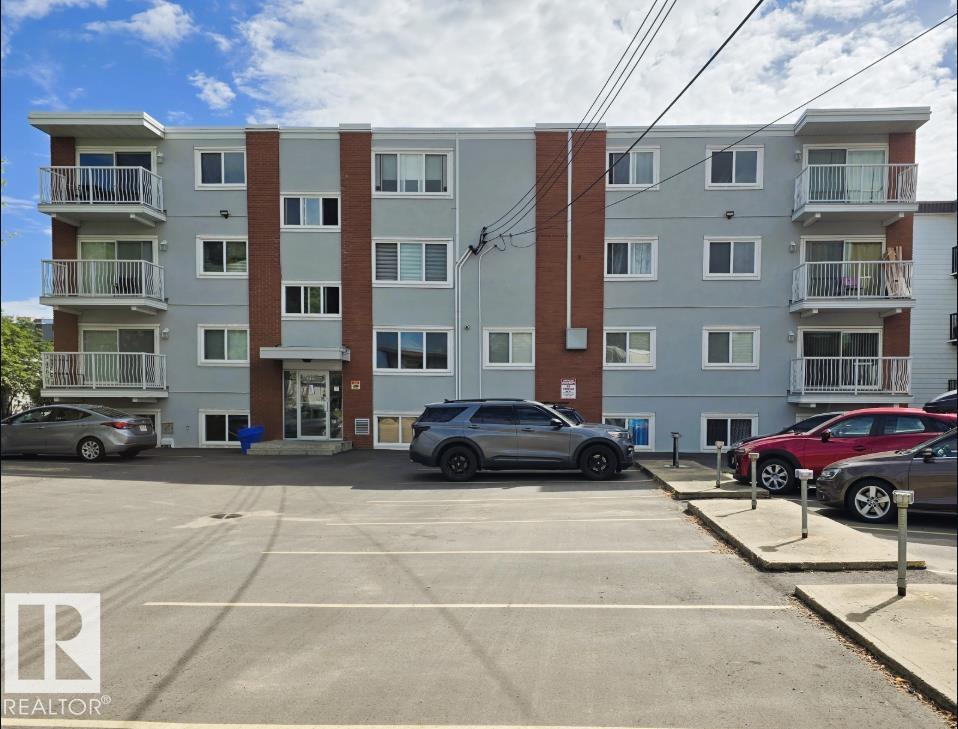 Photo 15 at 305 - 10330 113 Street NW, Wîhkwêntôwin, Edmonton