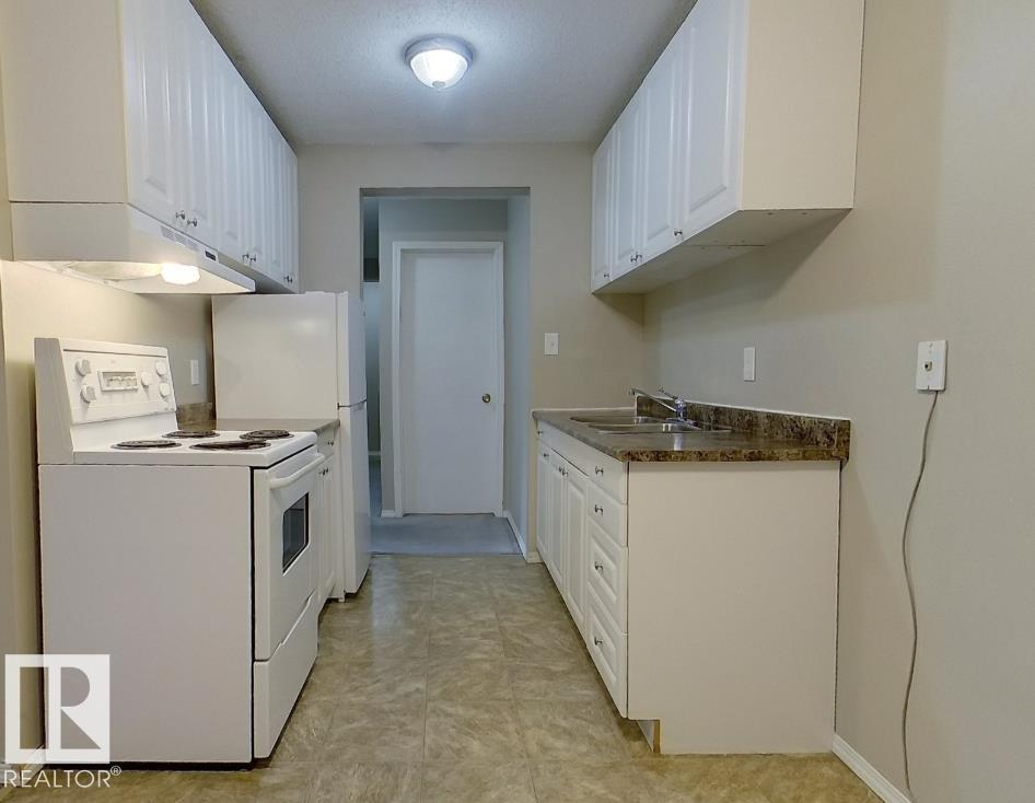 Photo 10 at 305 - 10330 113 Street NW, Wîhkwêntôwin, Edmonton