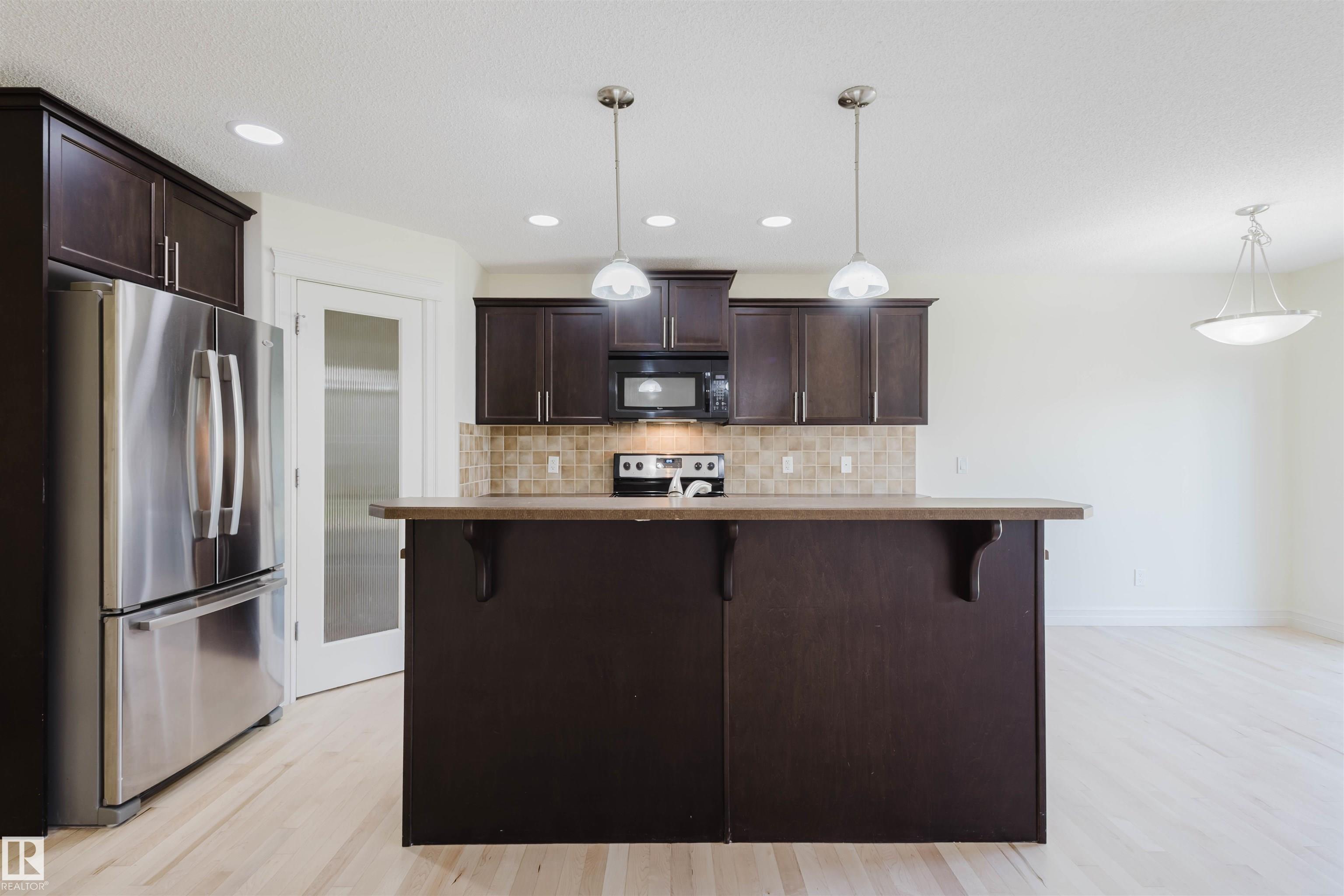 Photo 6 at 33 Catalina Court, Sienna, Fort Saskatchewan
