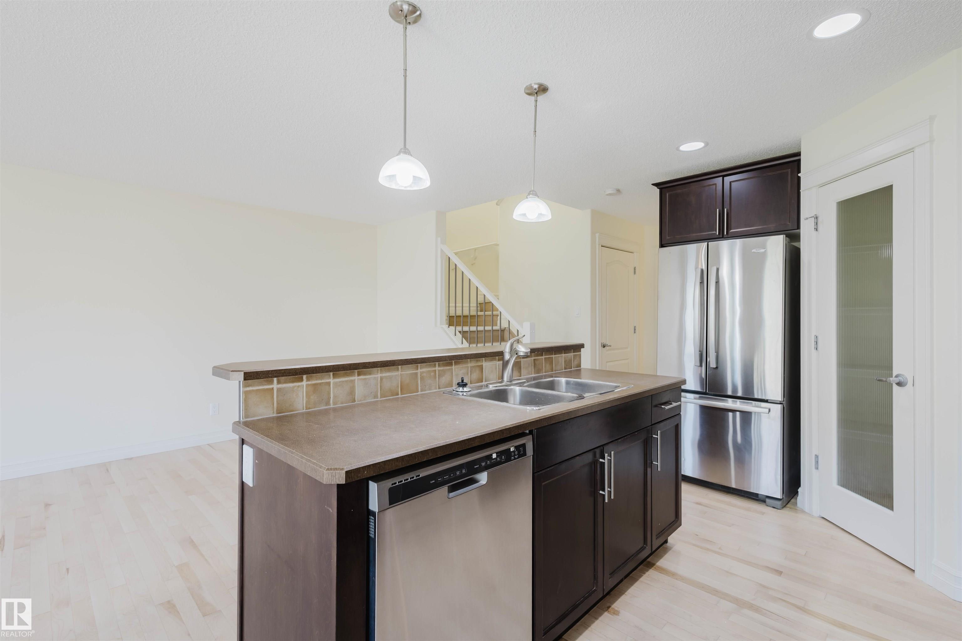 Photo 8 at 33 Catalina Court, Sienna, Fort Saskatchewan