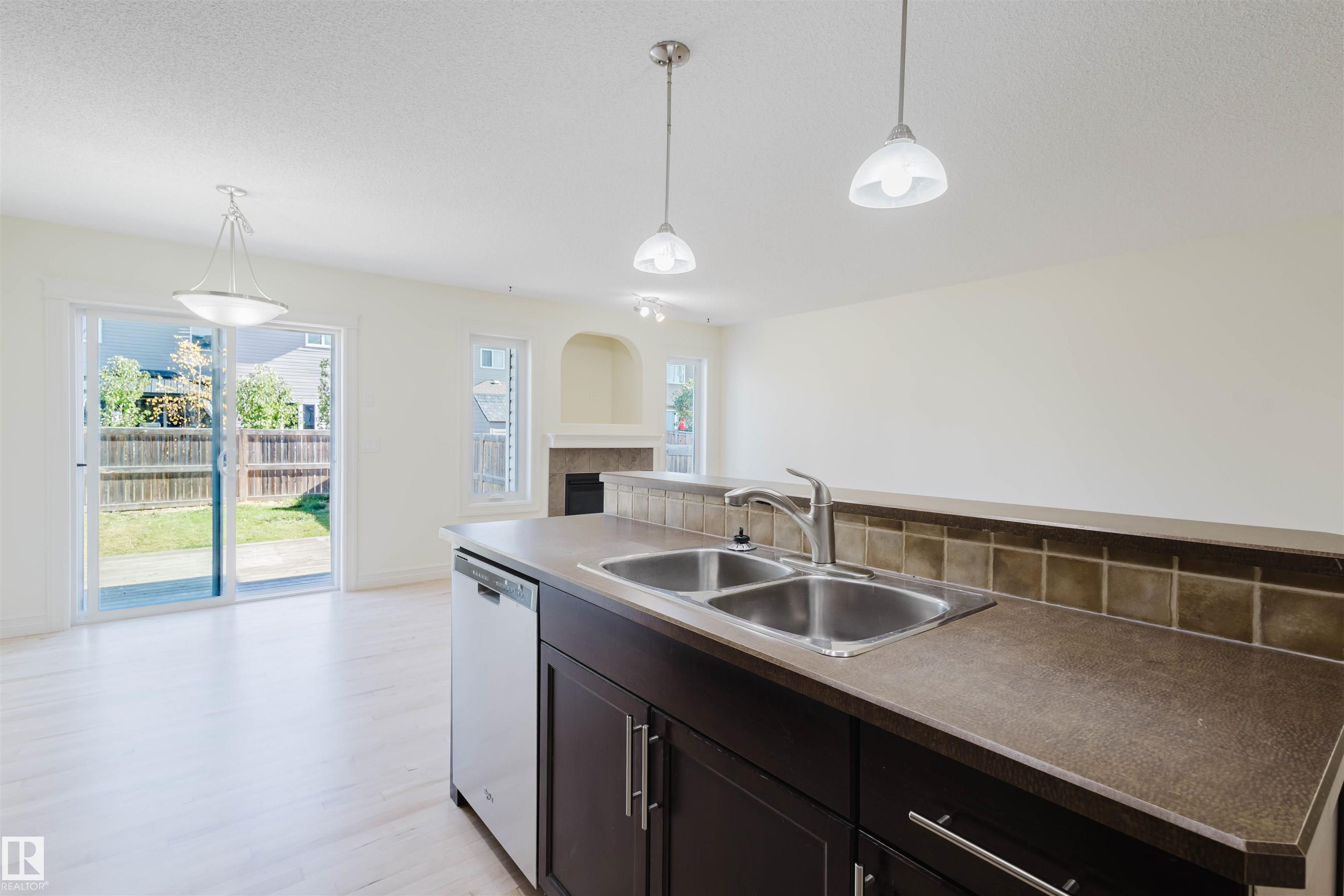 Photo 10 at 33 Catalina Court, Sienna, Fort Saskatchewan