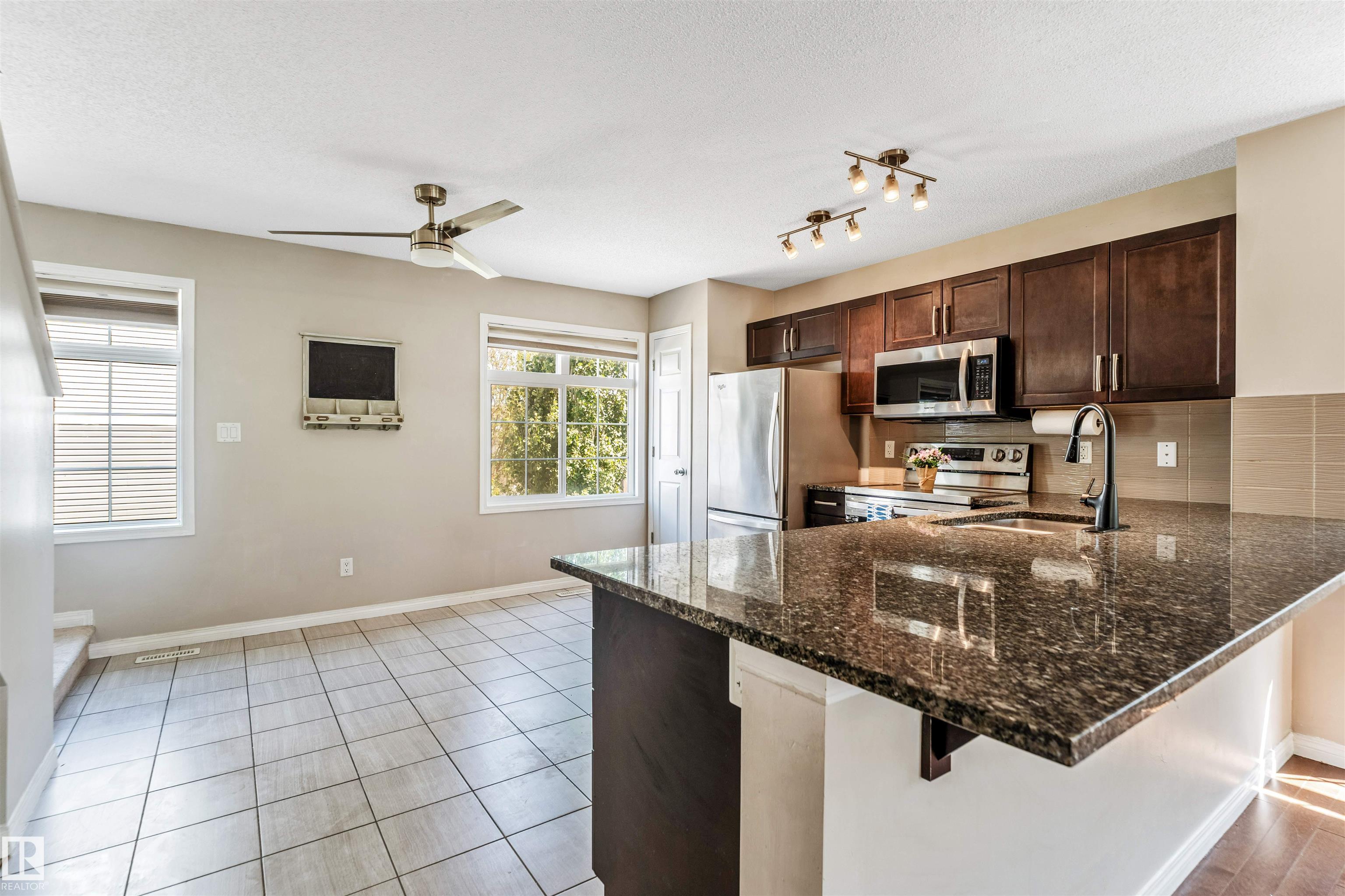 Photo 14 at 50 - 9151 Shaw Way SW, Summerside, Edmonton