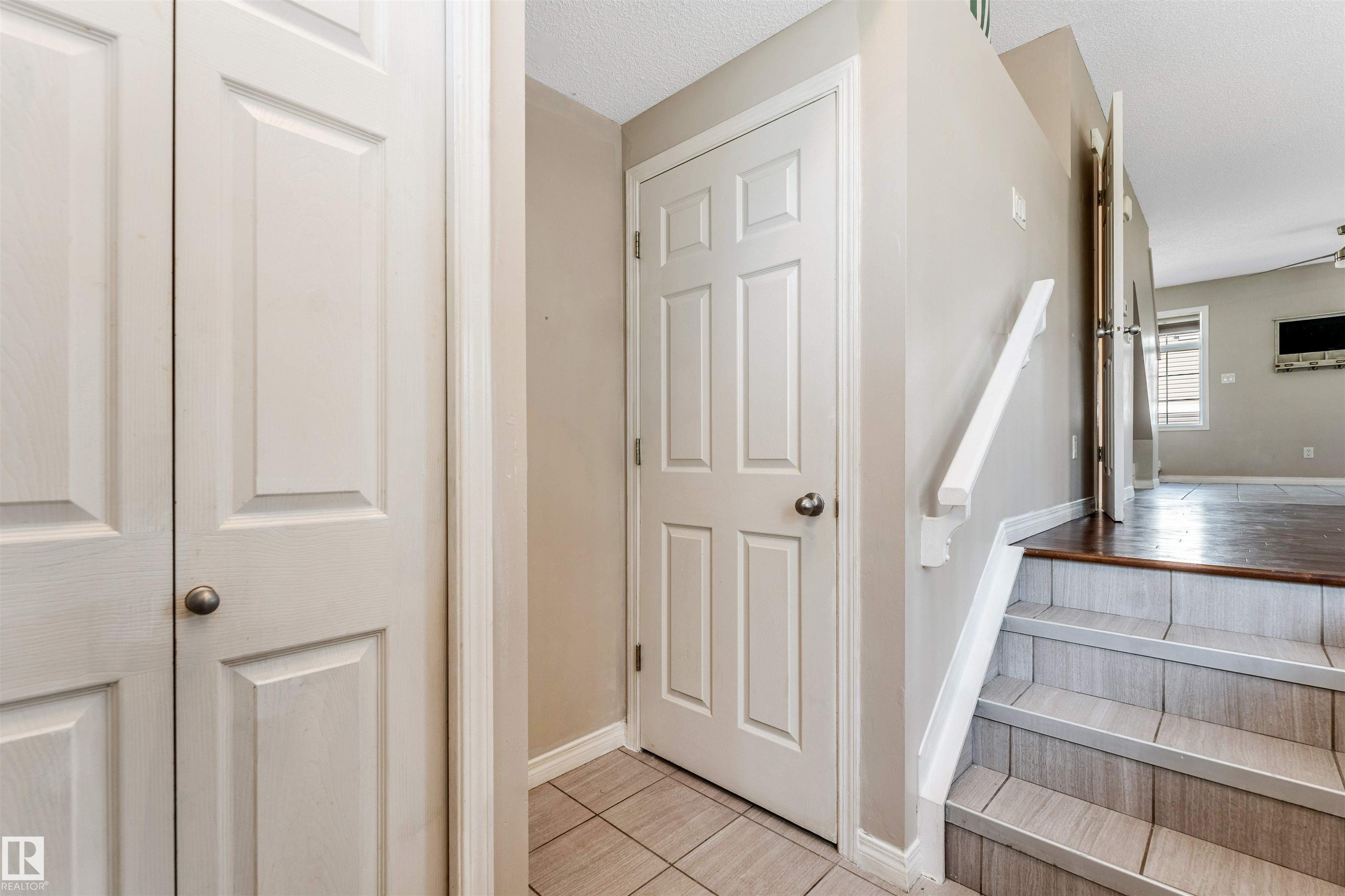 Photo 7 at 50 - 9151 Shaw Way SW, Summerside, Edmonton