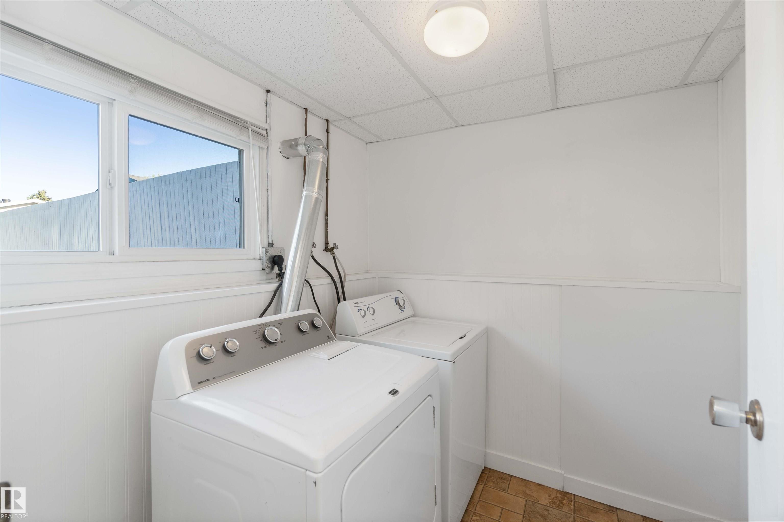 Photo 32 at 8508 43 Avenue NW, Tweddle Place, Edmonton