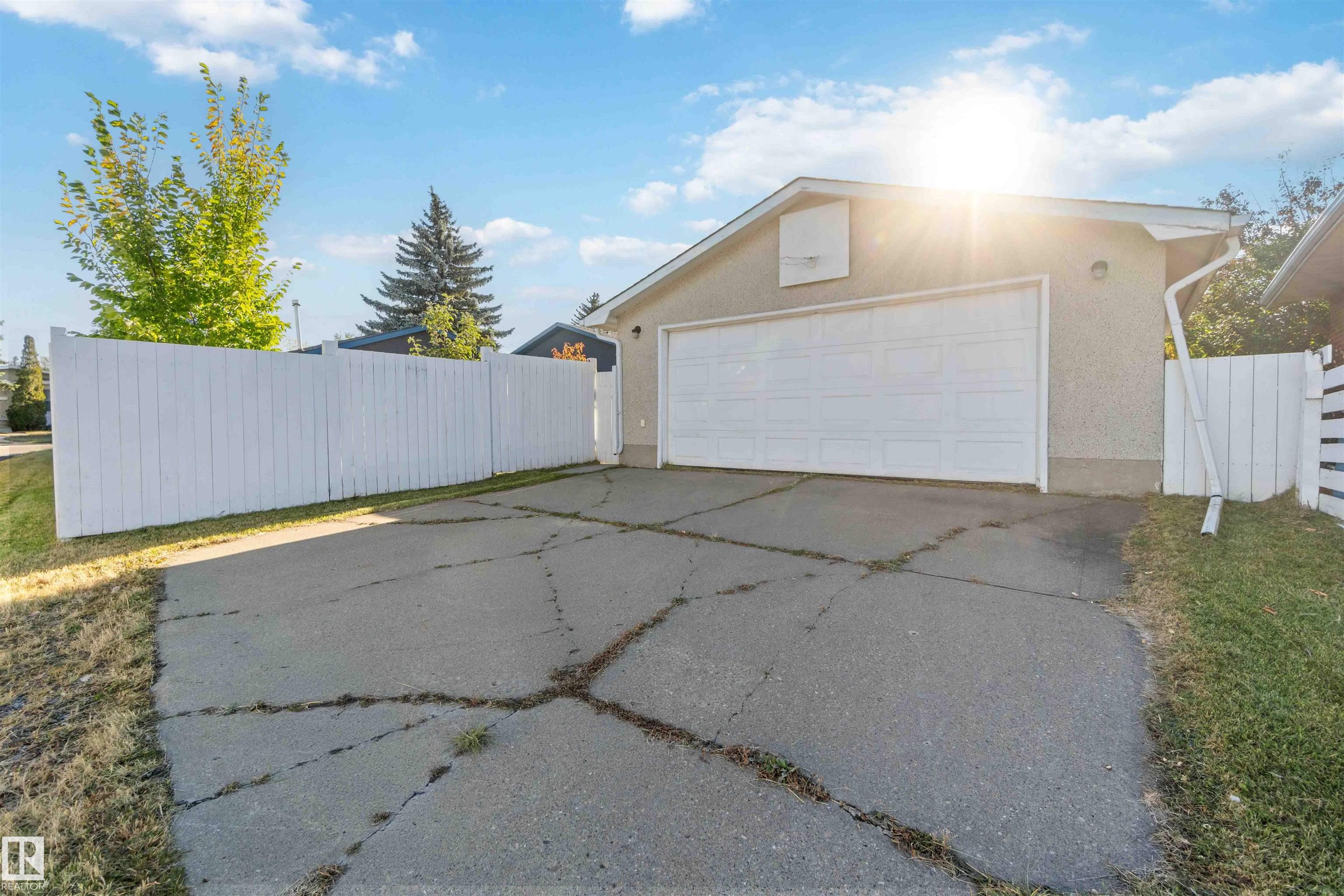 Photo 60 at 8508 43 Avenue NW, Tweddle Place, Edmonton