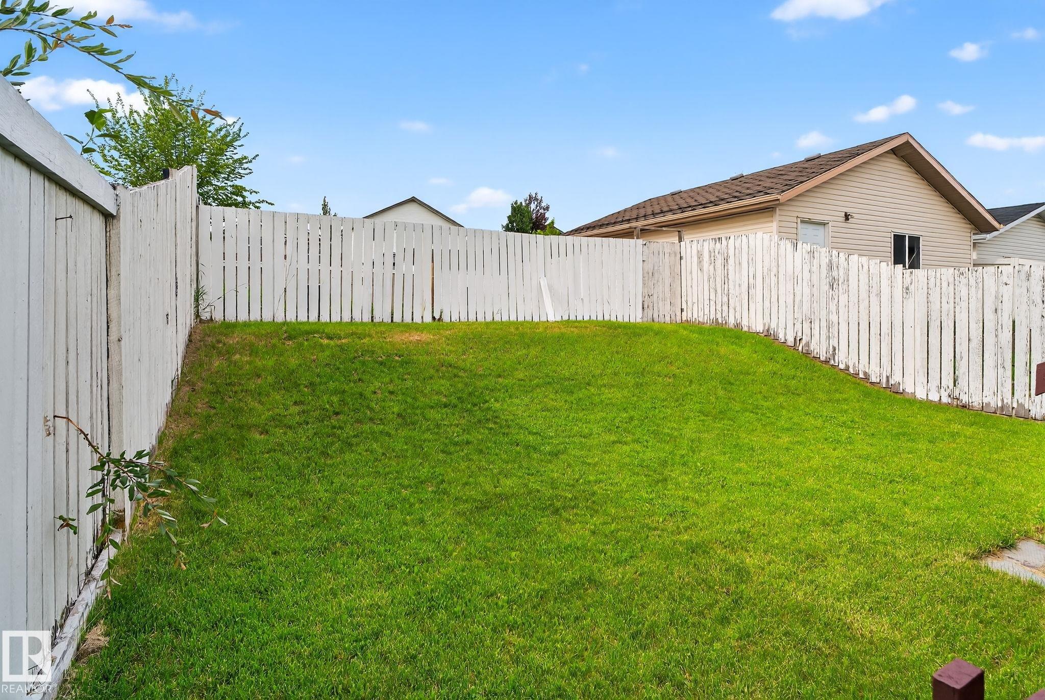 Photo 40 at 1914 37 Avenue NW, Wild Rose, Edmonton