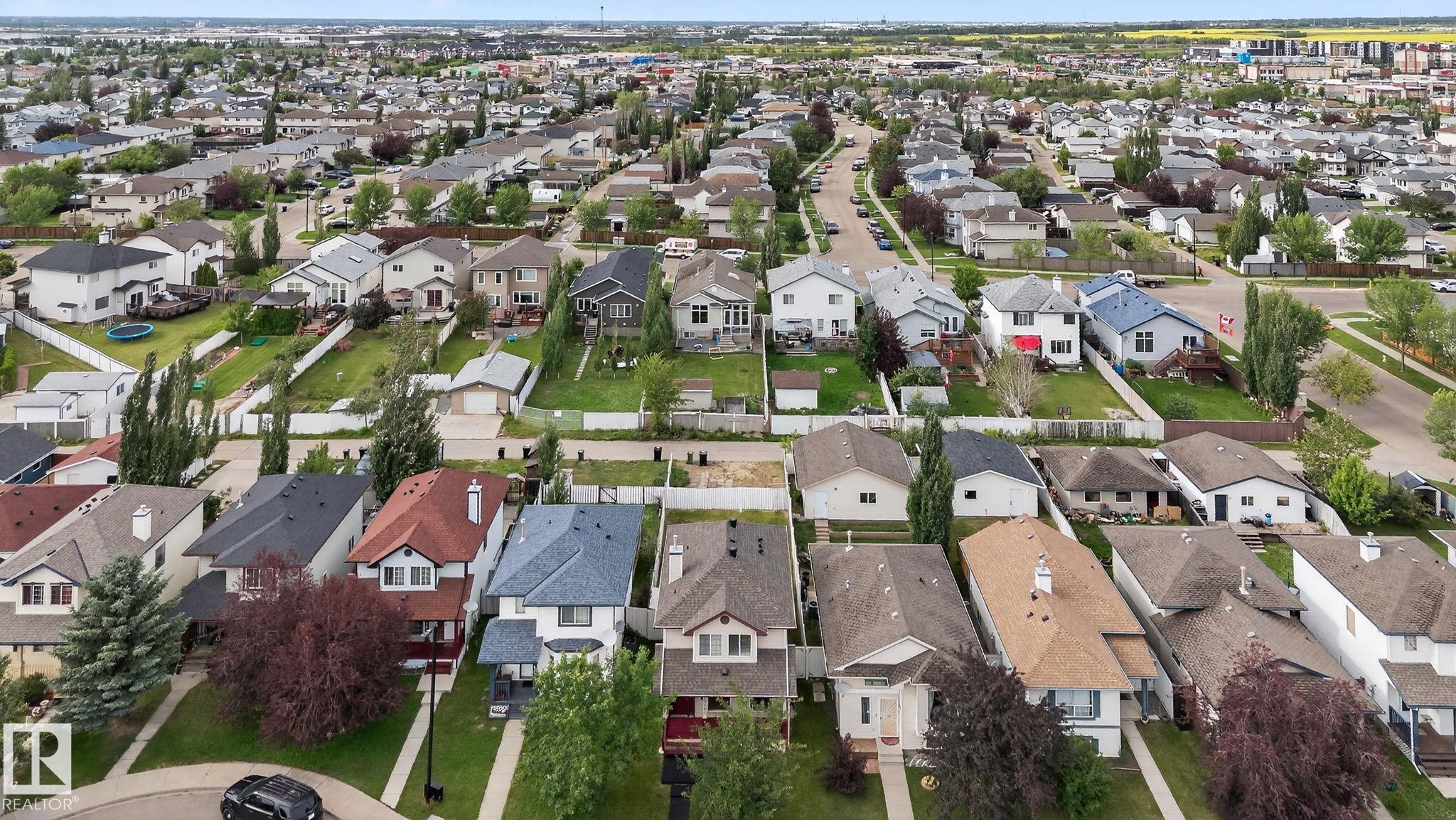 Photo 47 at 1914 37 Avenue NW, Wild Rose, Edmonton