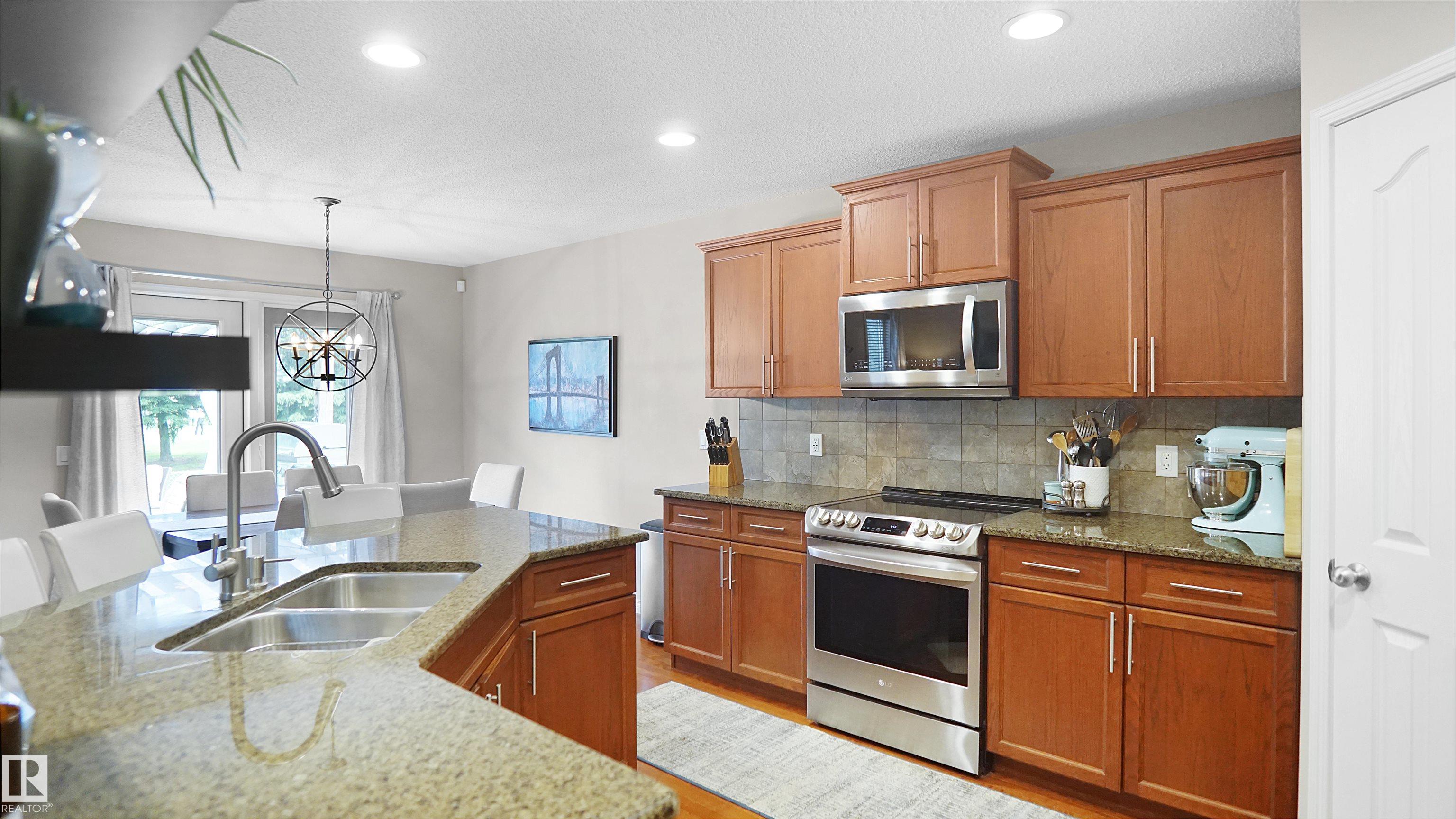 Photo 16 at 20845 92a Avenue NW, Suder Greens, Edmonton