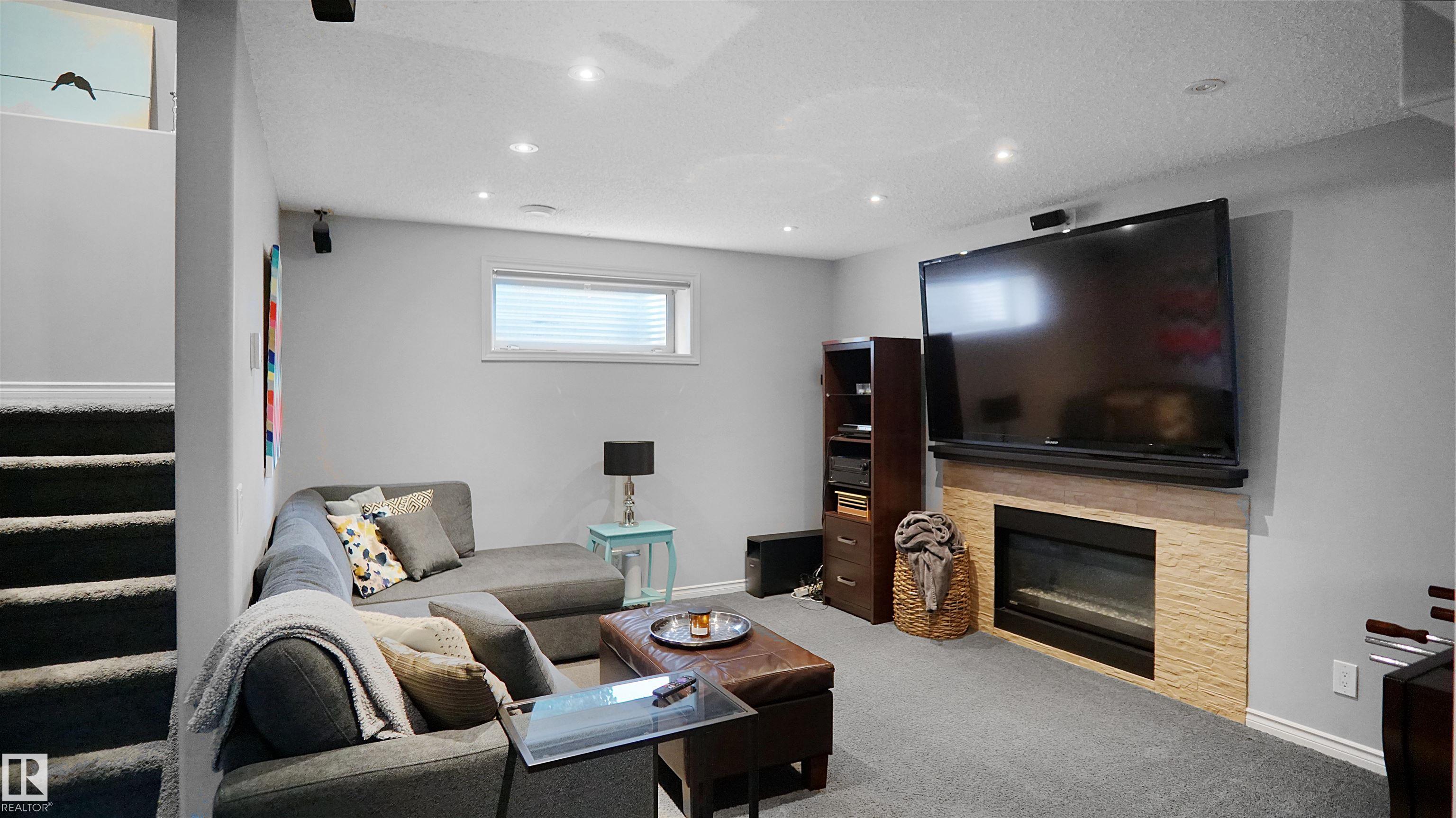 Photo 45 at 20845 92a Avenue NW, Suder Greens, Edmonton