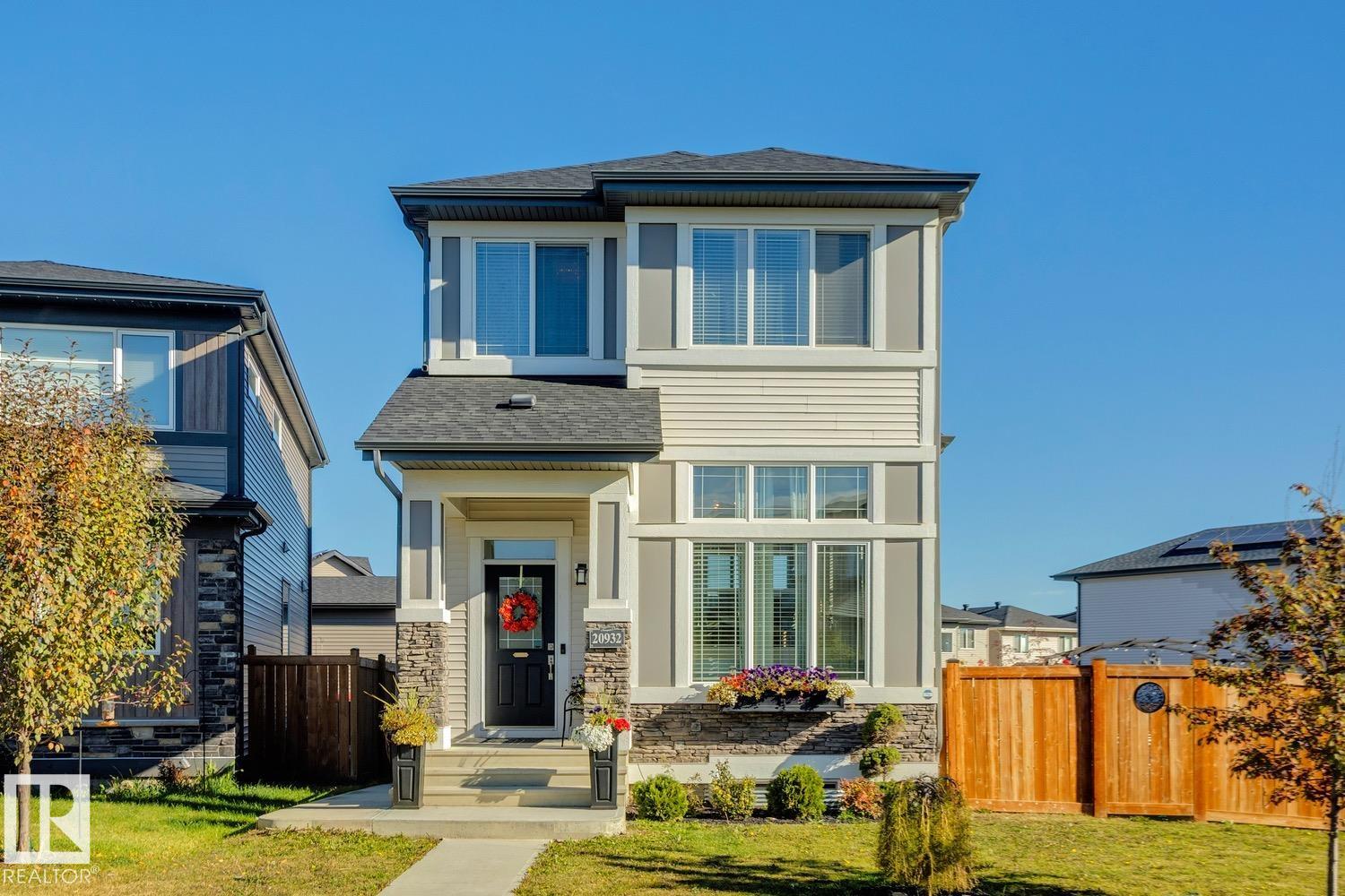 Photo 3 at 20932 130 Avenue NW, Trumpeter Area, Edmonton
