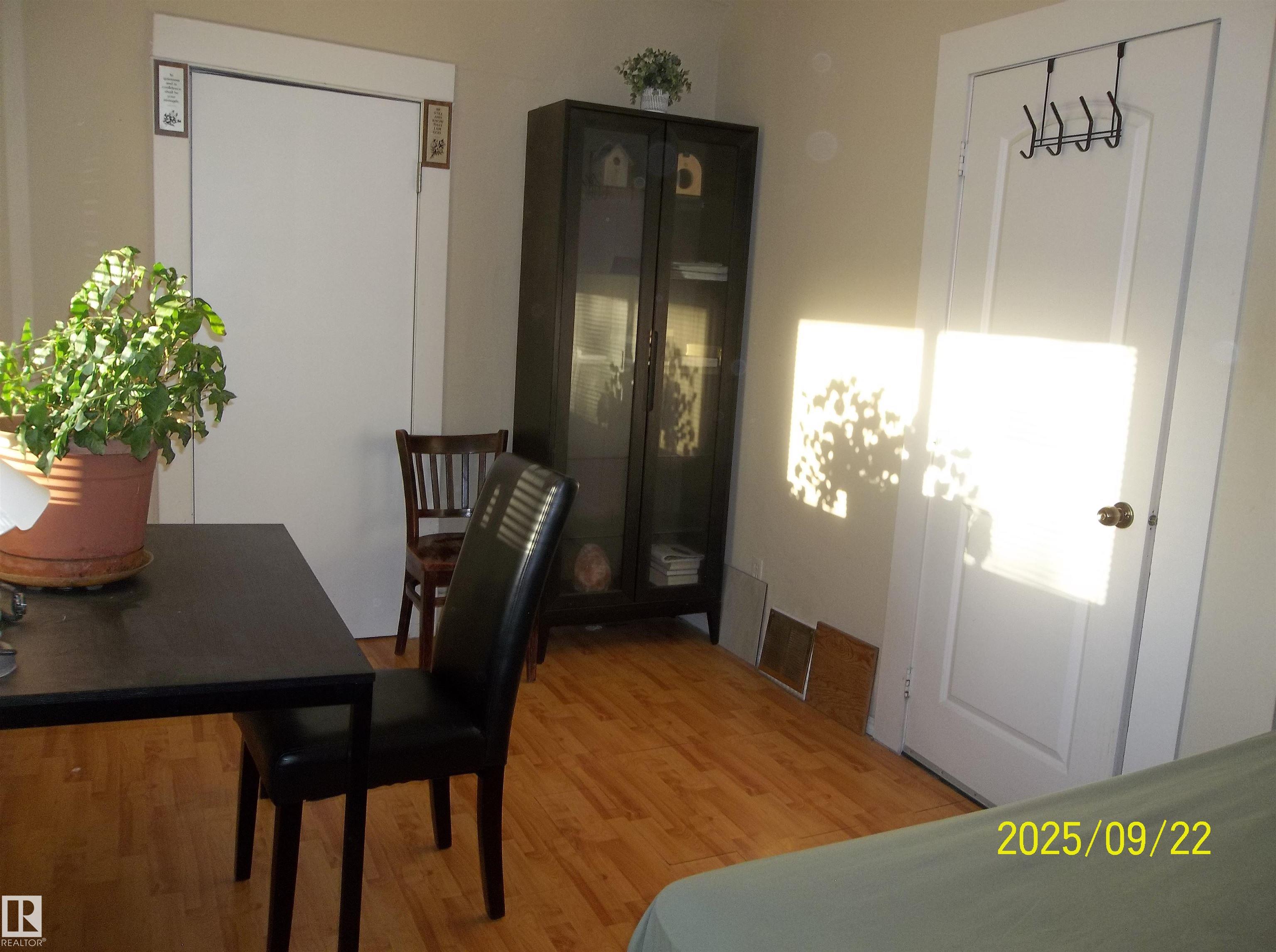 Photo 14 at 11824 79 Street NW, Eastwood, Edmonton