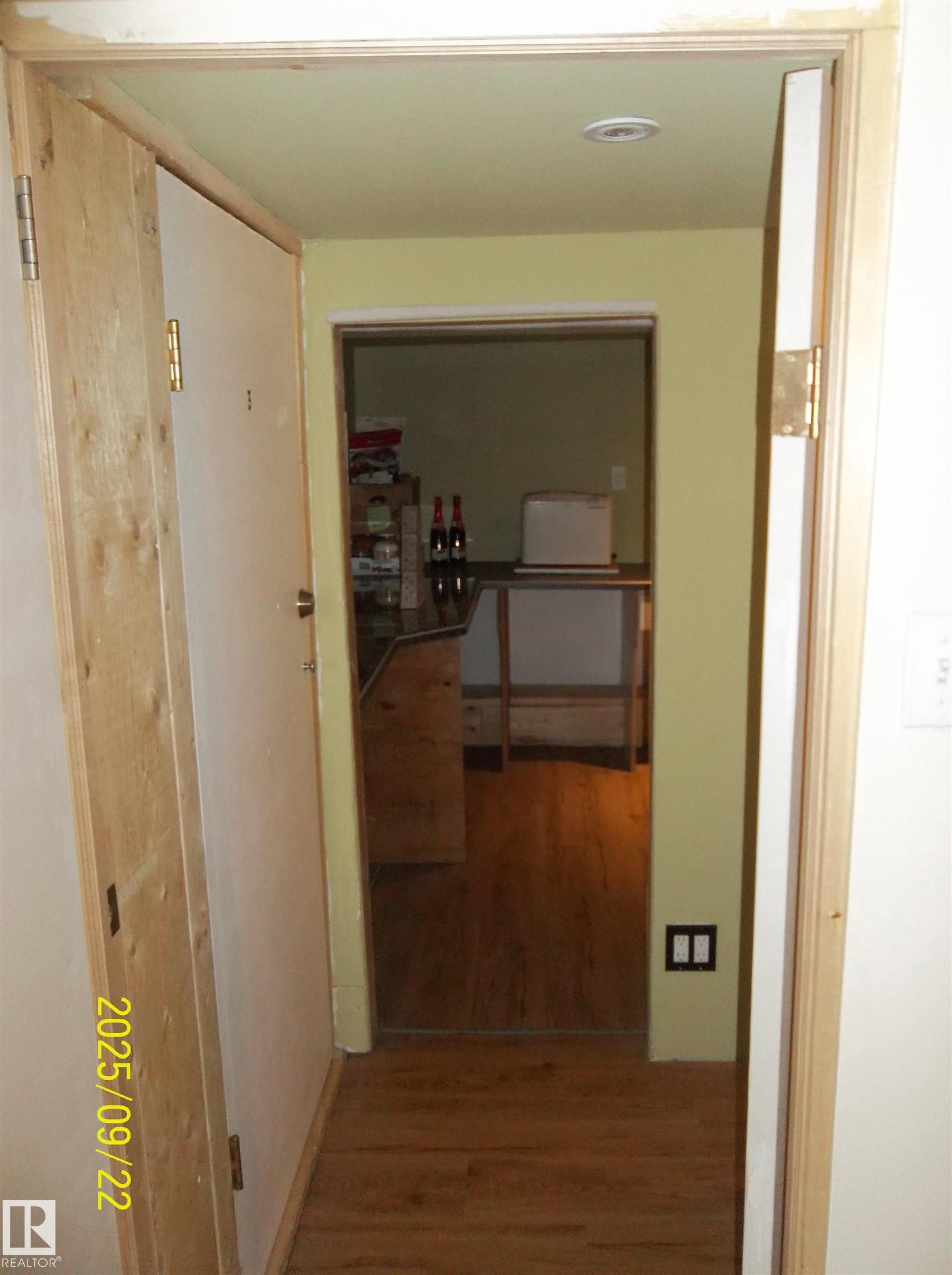 Photo 19 at 11824 79 Street NW, Eastwood, Edmonton