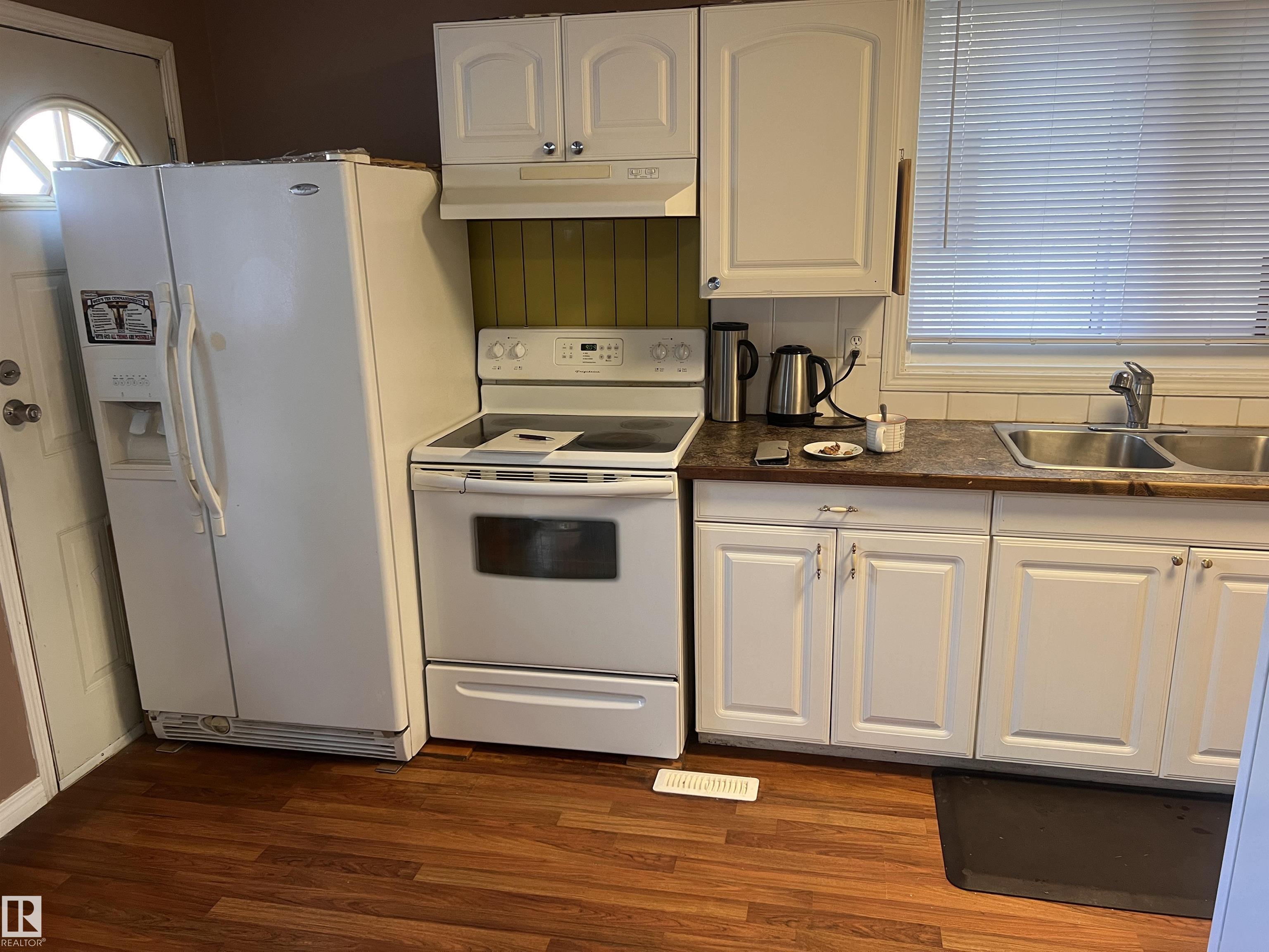 Photo 6 at 11824 79 Street NW, Eastwood, Edmonton