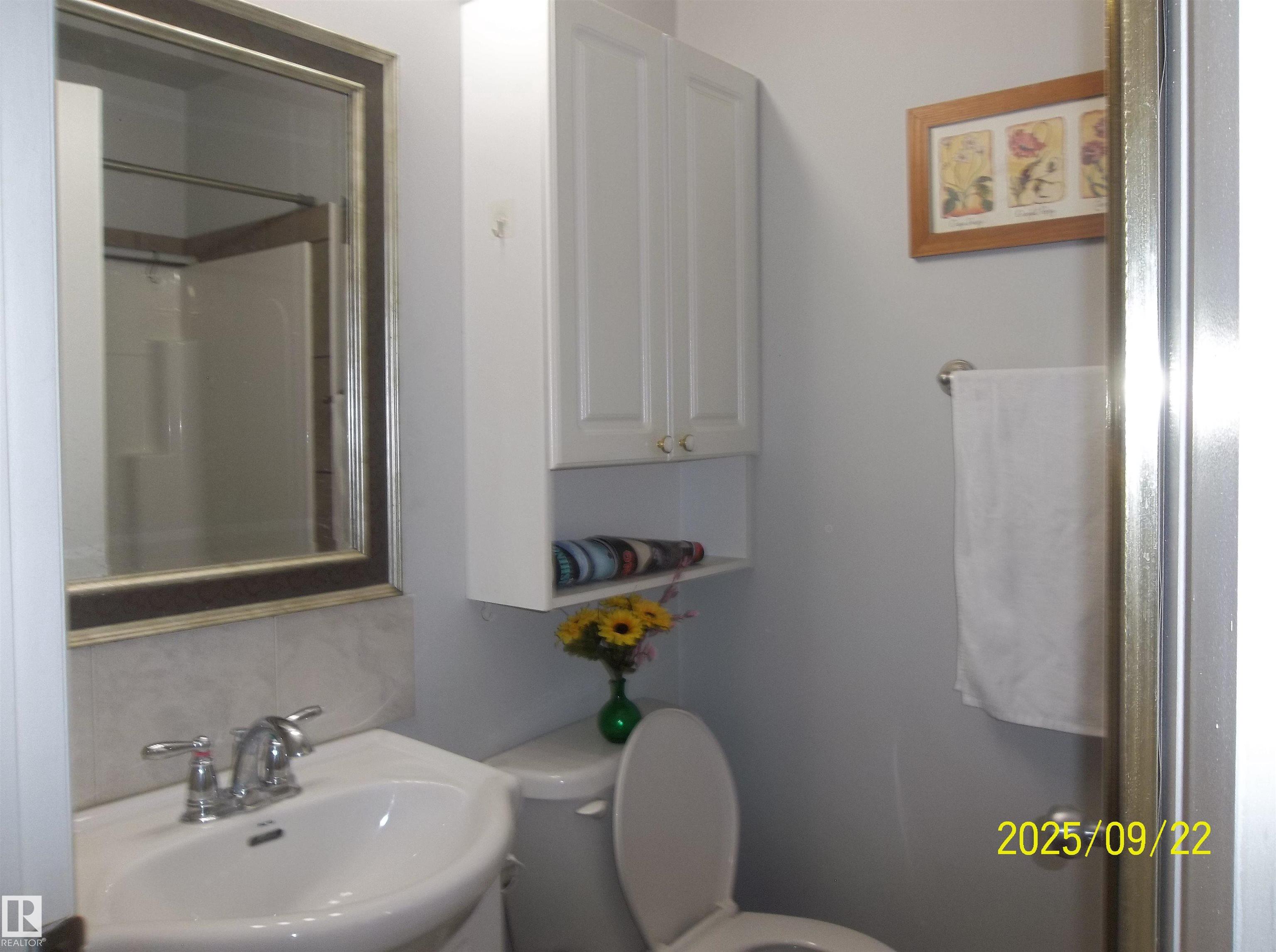Photo 9 at 11824 79 Street NW, Eastwood, Edmonton