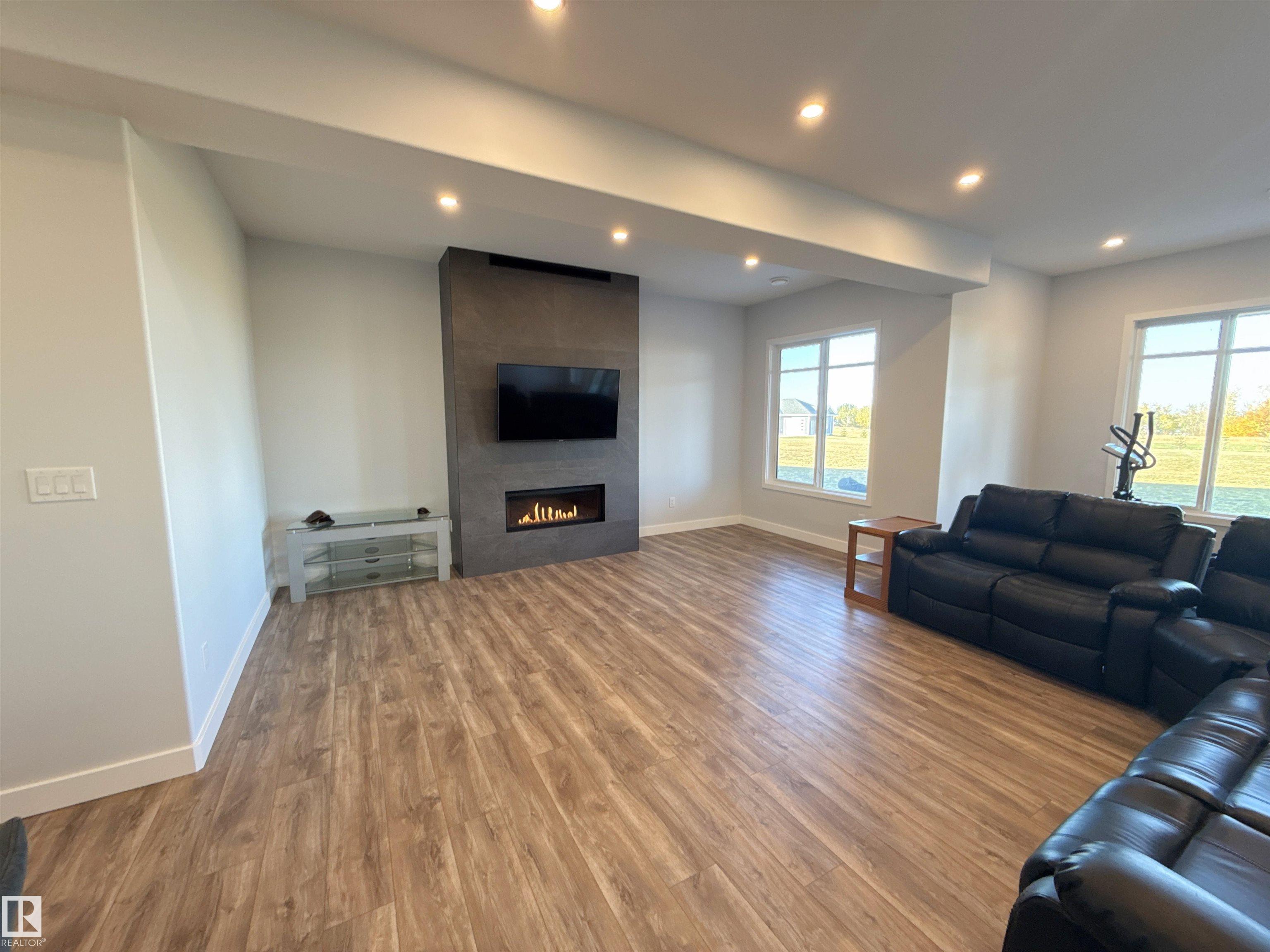 Photo 38 at 45 - 54104 Rge Road 274, Brenmar Estates, Rural Parkland County