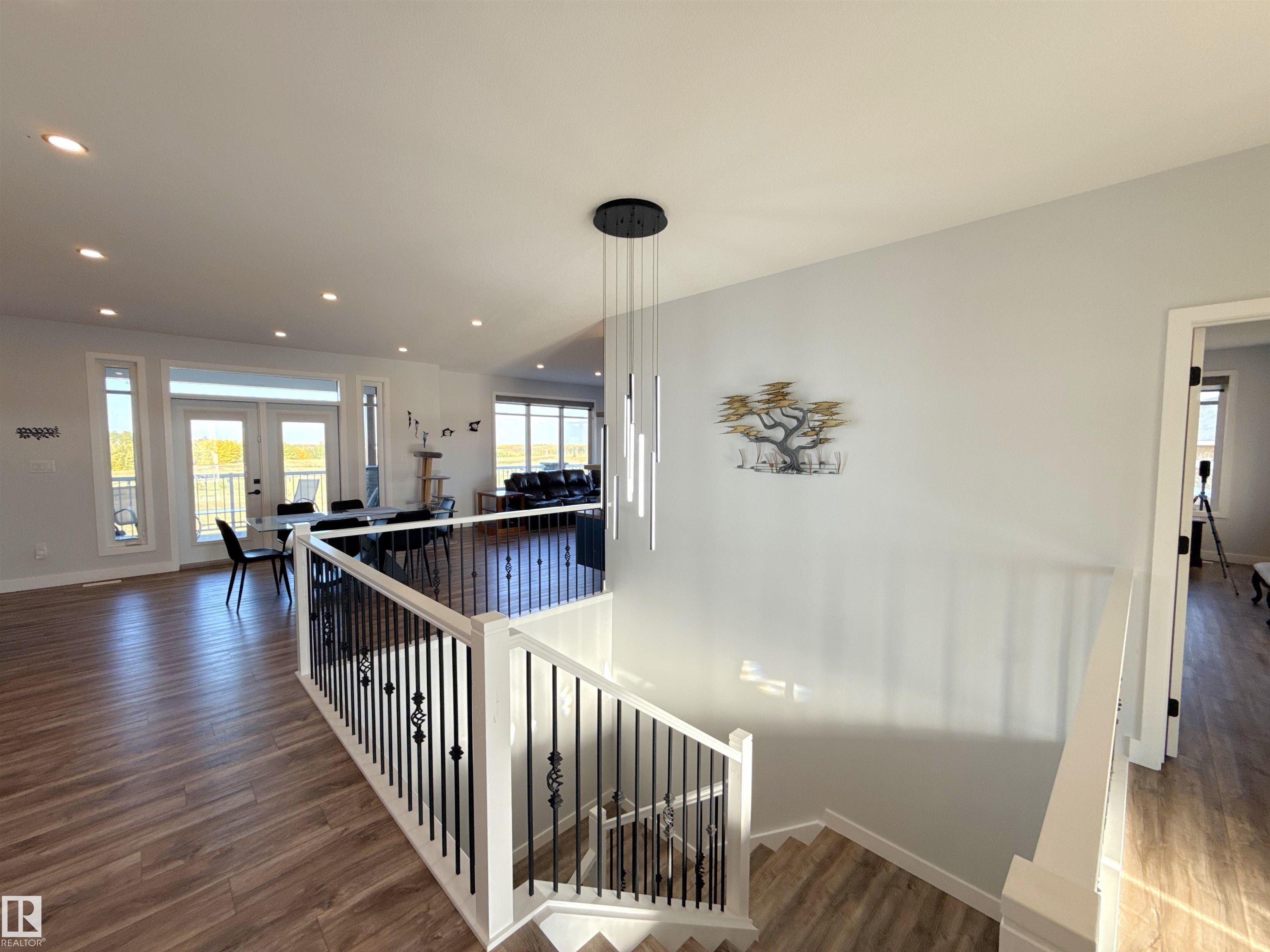 Photo 9 at 45 - 54104 Rge Road 274, Brenmar Estates, Rural Parkland County