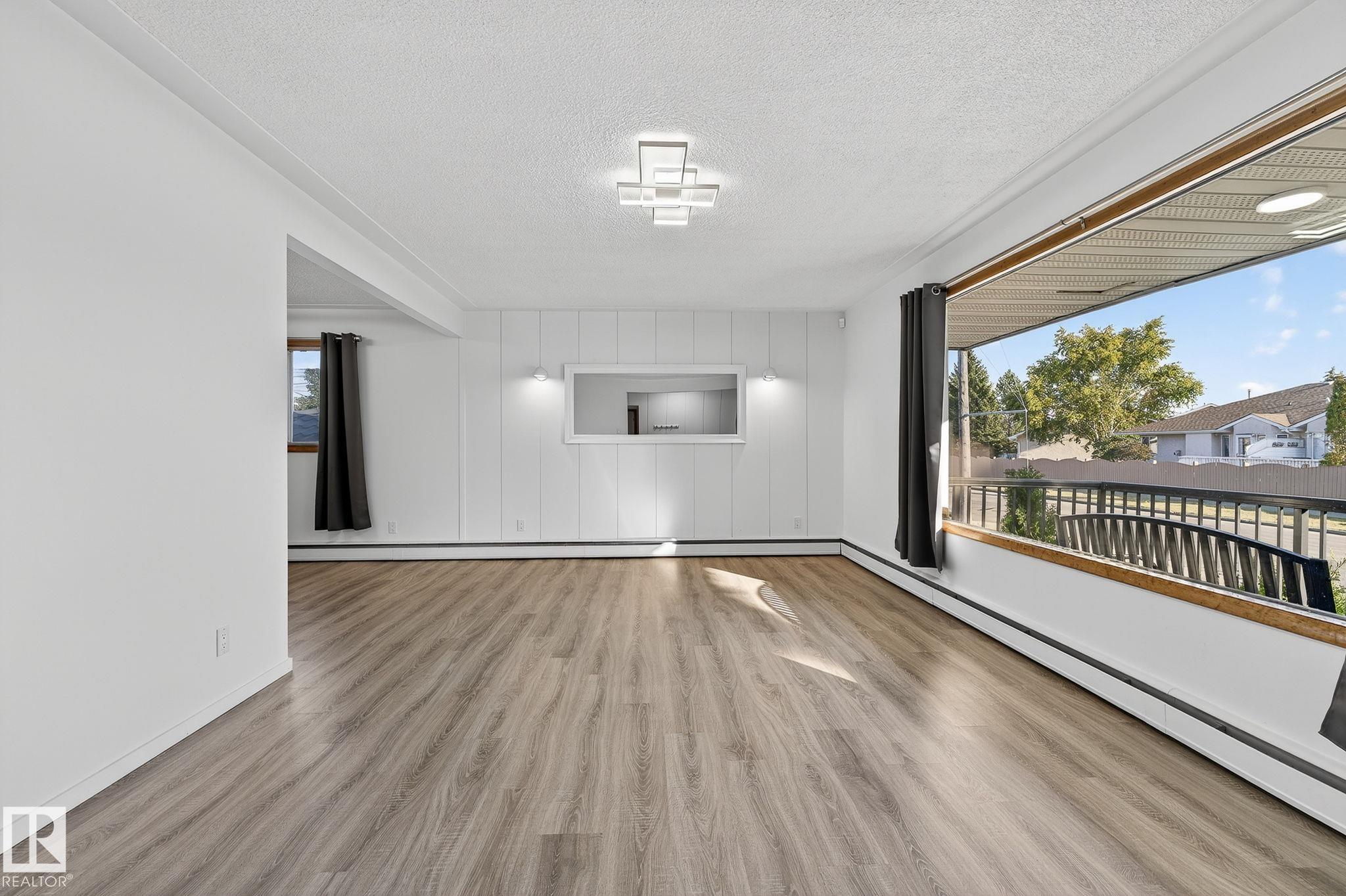 Photo 17 at 12410 134 Avenue NW, Kensington, Edmonton