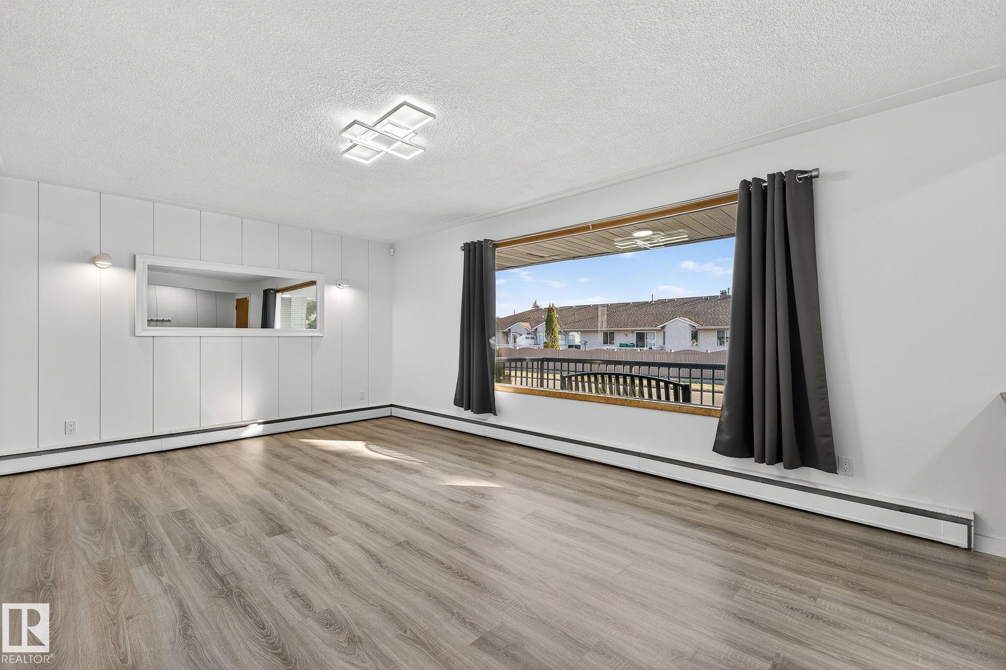 Photo 18 at 12410 134 Avenue NW, Kensington, Edmonton