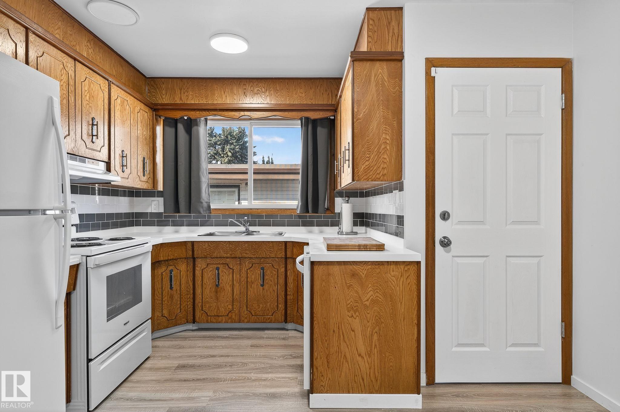 Photo 24 at 12410 134 Avenue NW, Kensington, Edmonton