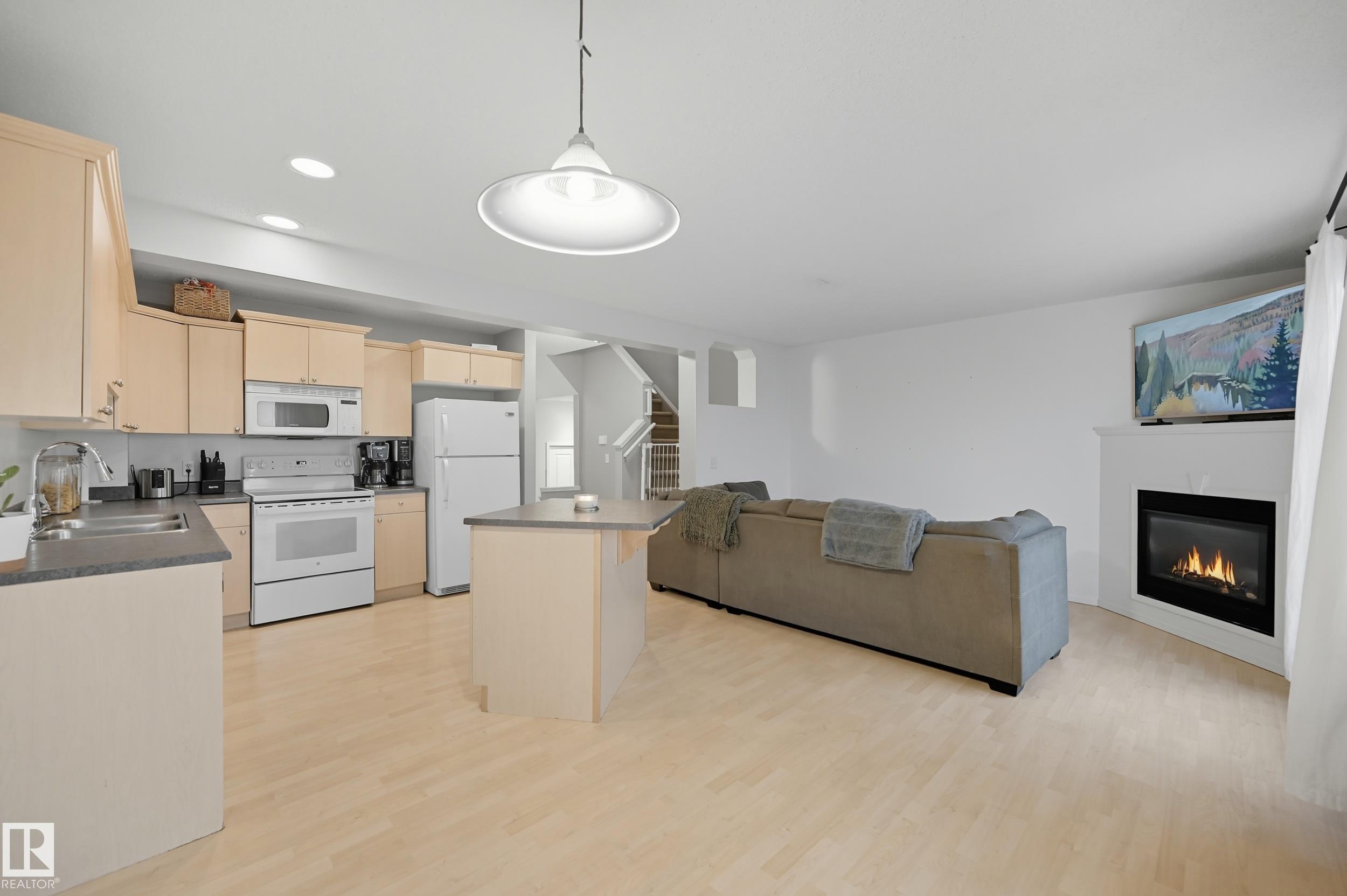 Photo 9 at 18 Virginia Avenue, Spruce Village, Spruce Grove