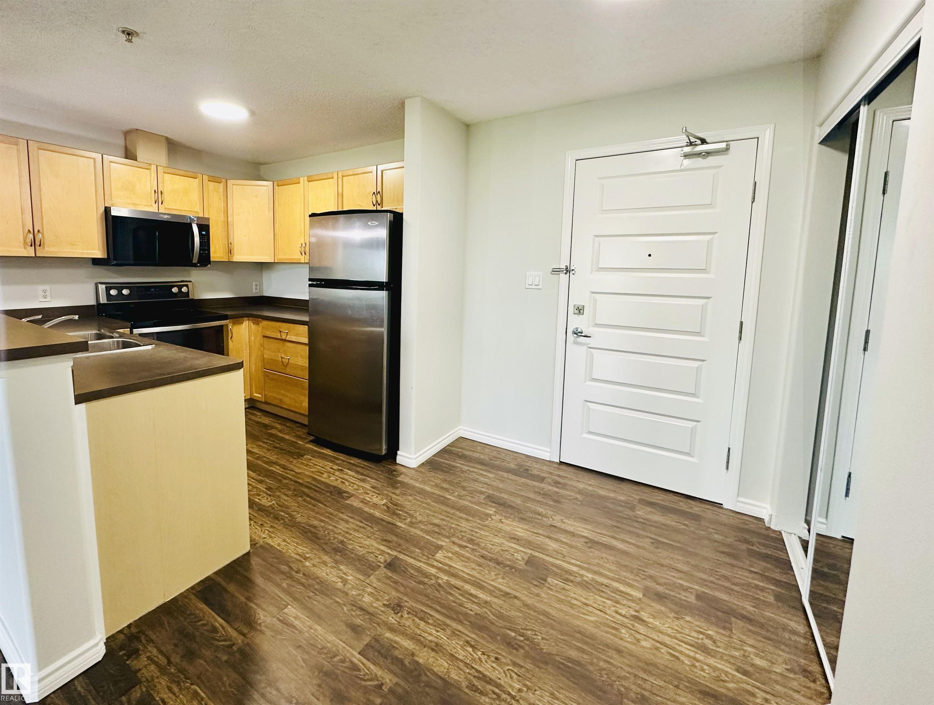 Photo 11 at 646 Mcallister Loop SW, Macewan, Edmonton