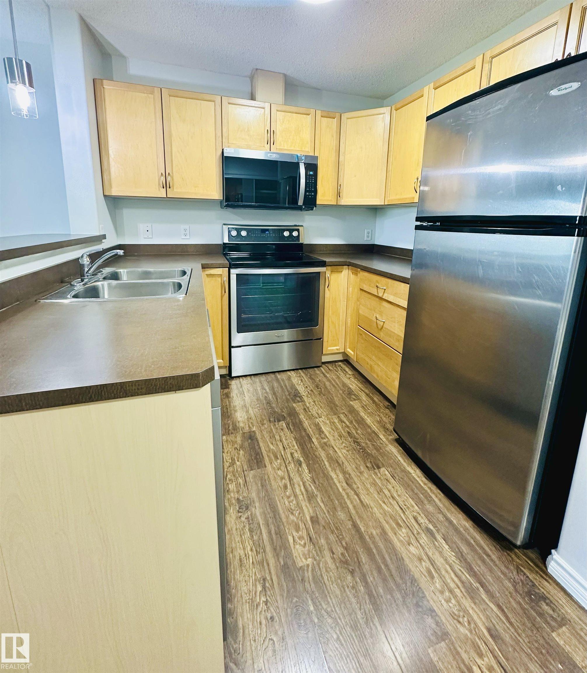 Photo 13 at 646 Mcallister Loop SW, Macewan, Edmonton