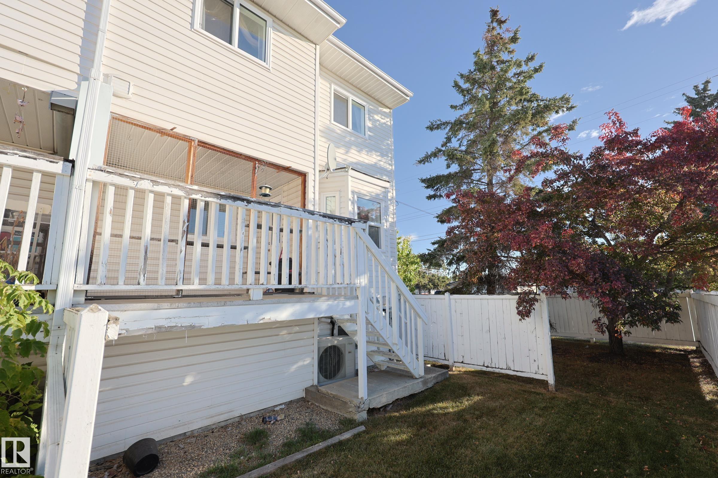 Photo 19 at 9447 156 Street NW, Sherwood, Edmonton