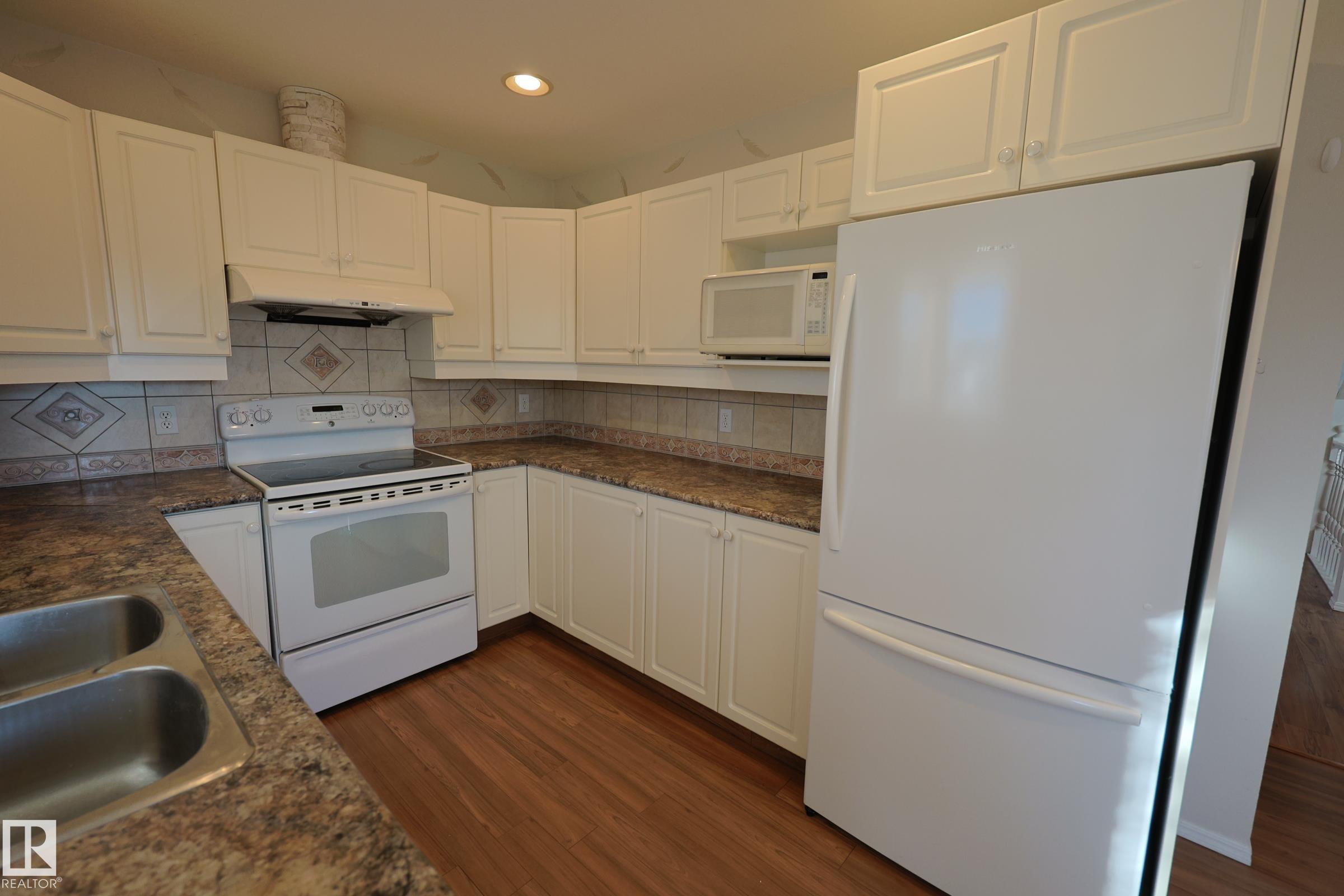 Photo 23 at 9447 156 Street NW, Sherwood, Edmonton